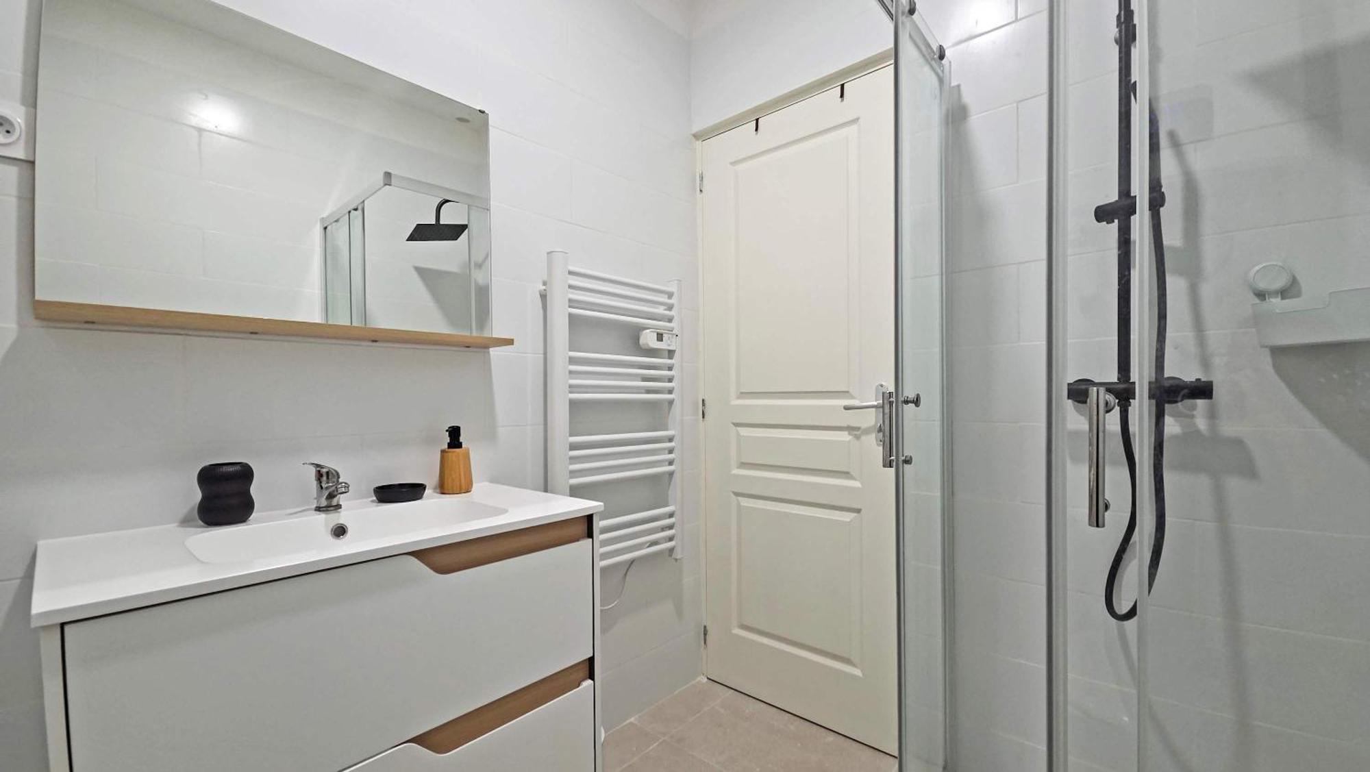 Lx149 Lumineux Fonctionnel - Bail Mobilite *