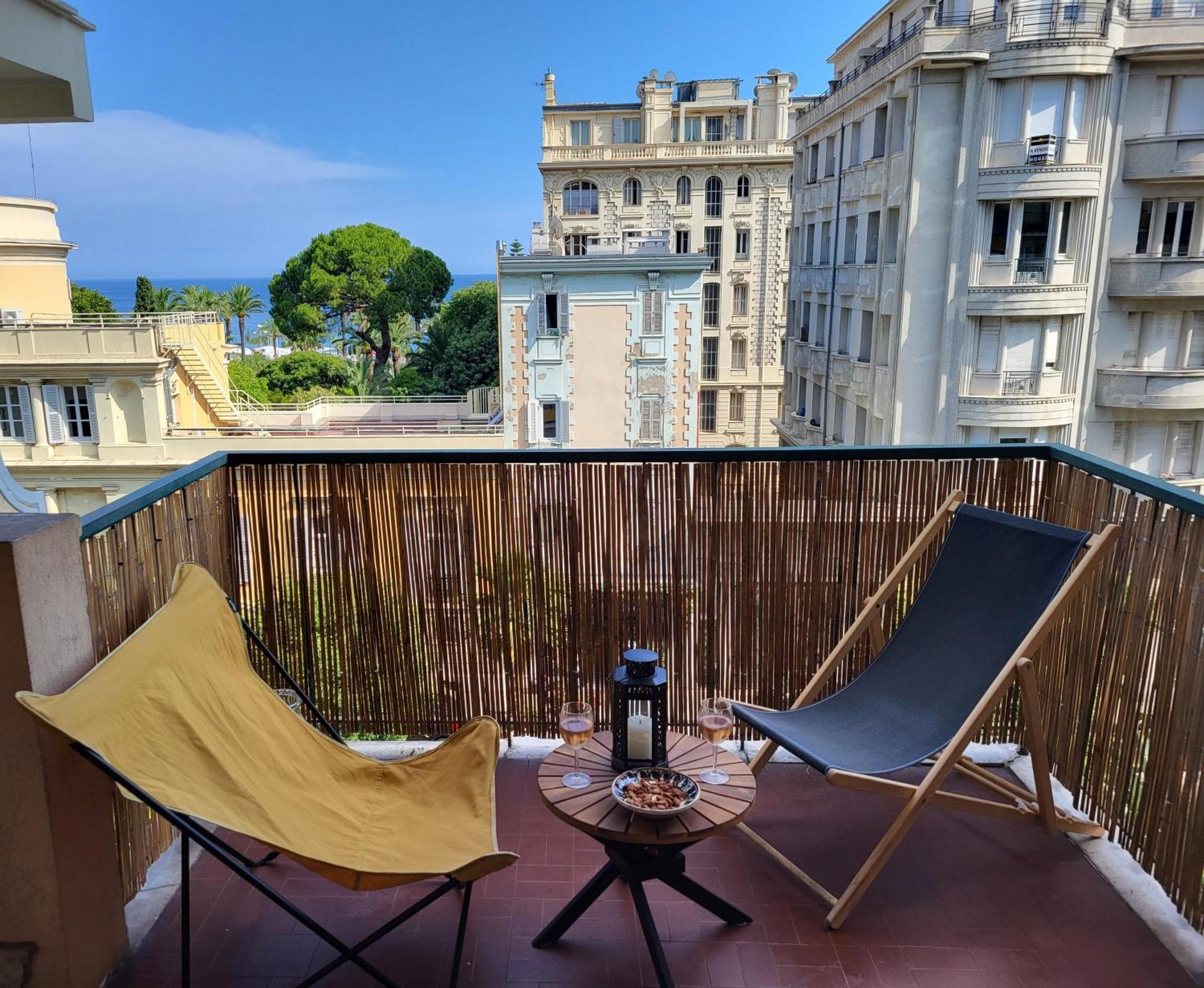 2p Cosy Avec Terrasse, Vue & Plages A Pied * Nice