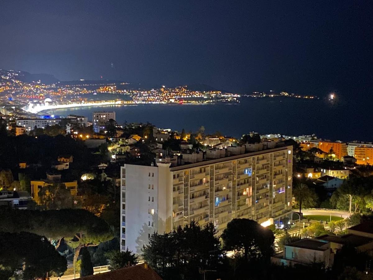 Breathtaking Panoramic View Of ! Apartment