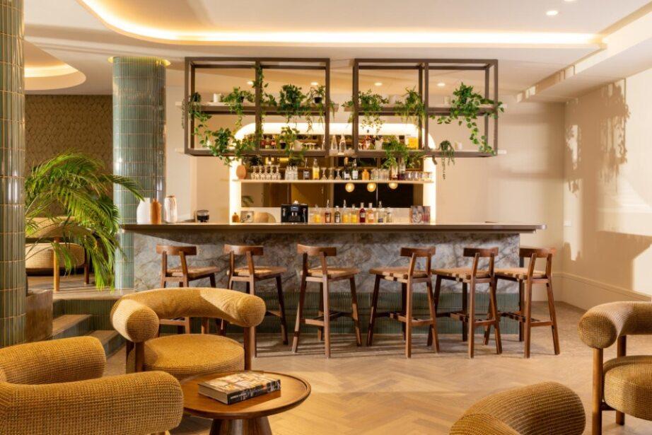 Le Noailles Gare Hotel