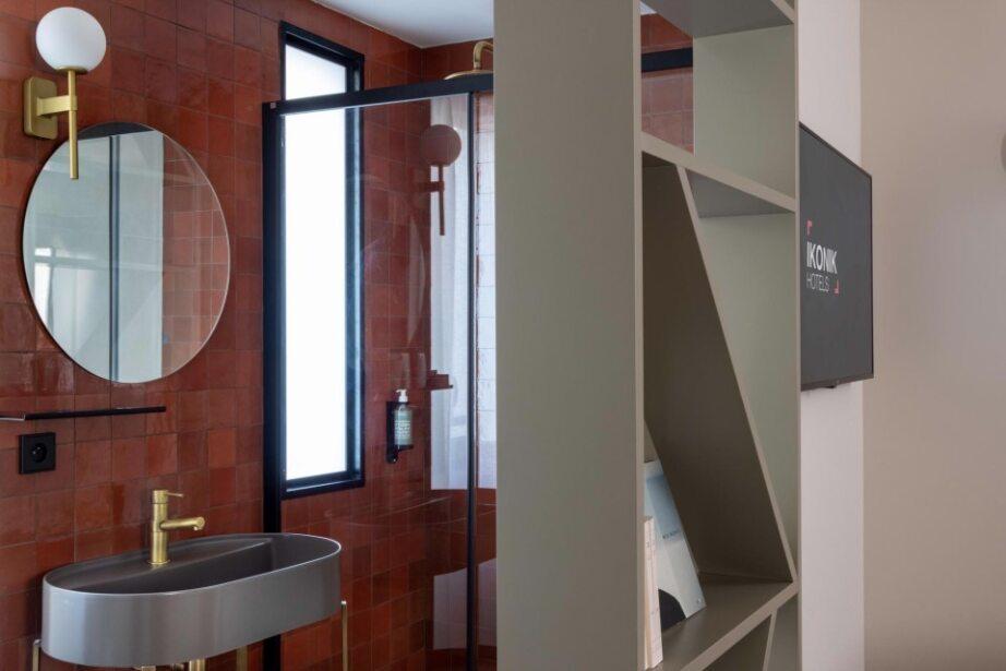 Ikonik Jean Medecin Hotel Nice