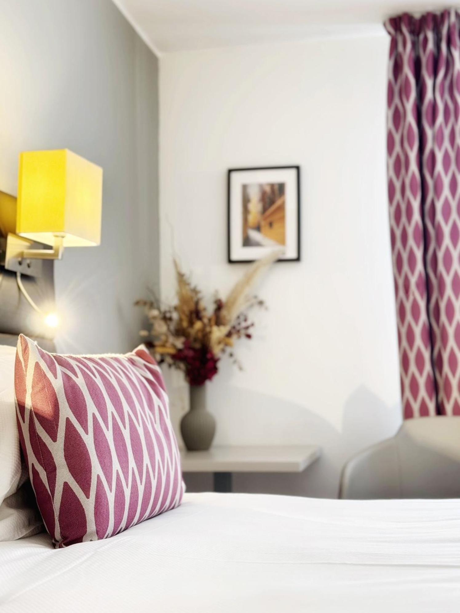 Riviera Hotel 4*