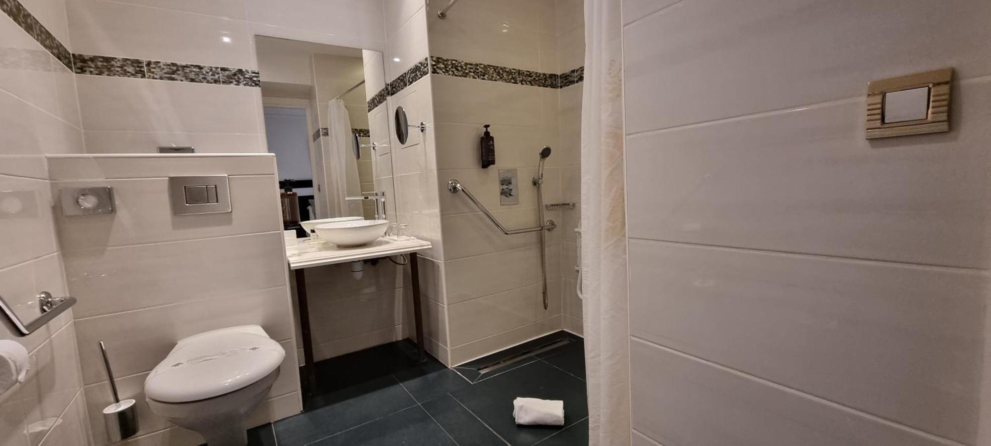 Hotel Aston La Scala 4*