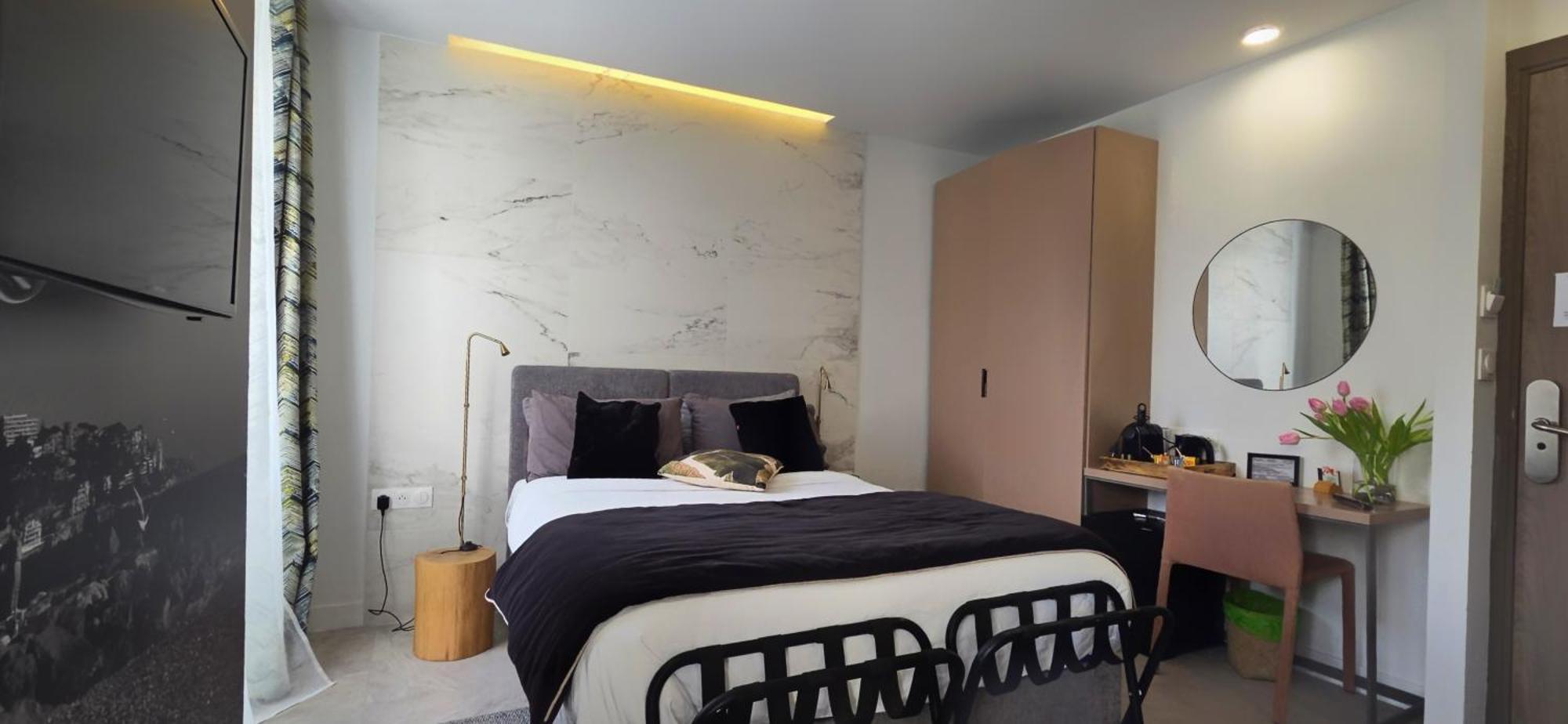 Le Petit Trianon Et Le Charme Des Hotel 2*