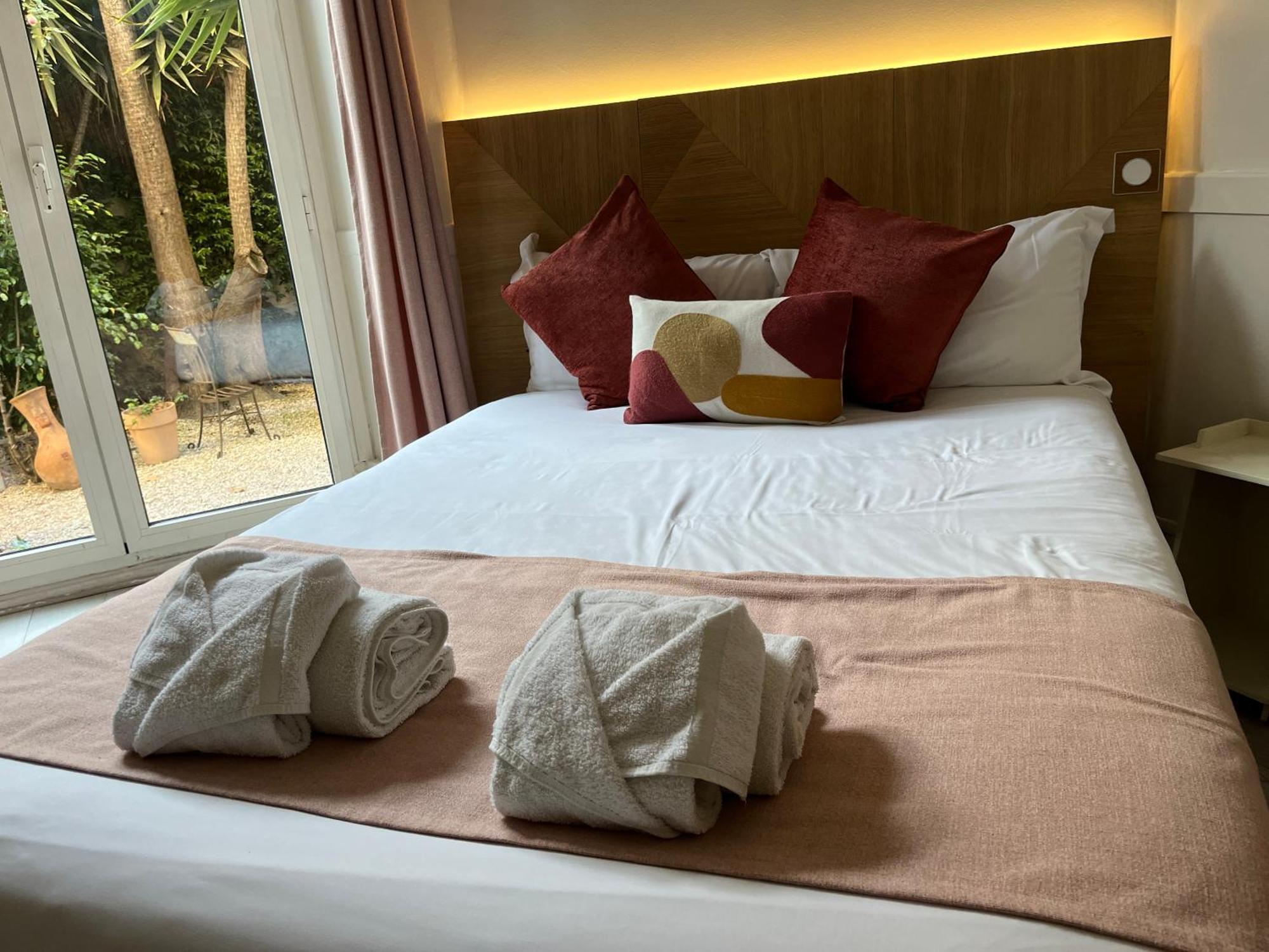 Garden Hotel