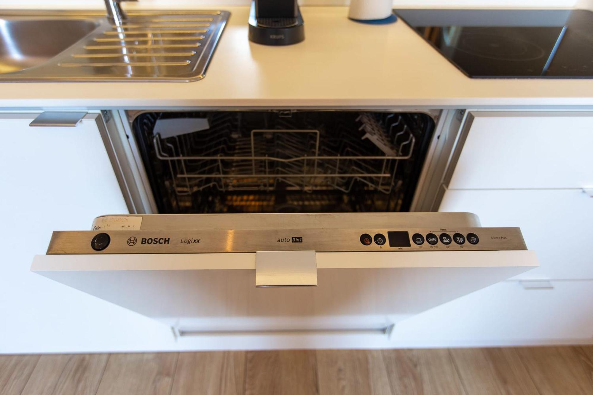 Grand H -f2, Face Vieux- Nice, Terrasse, Ascenseur, Climatisation, Terrace - Center *