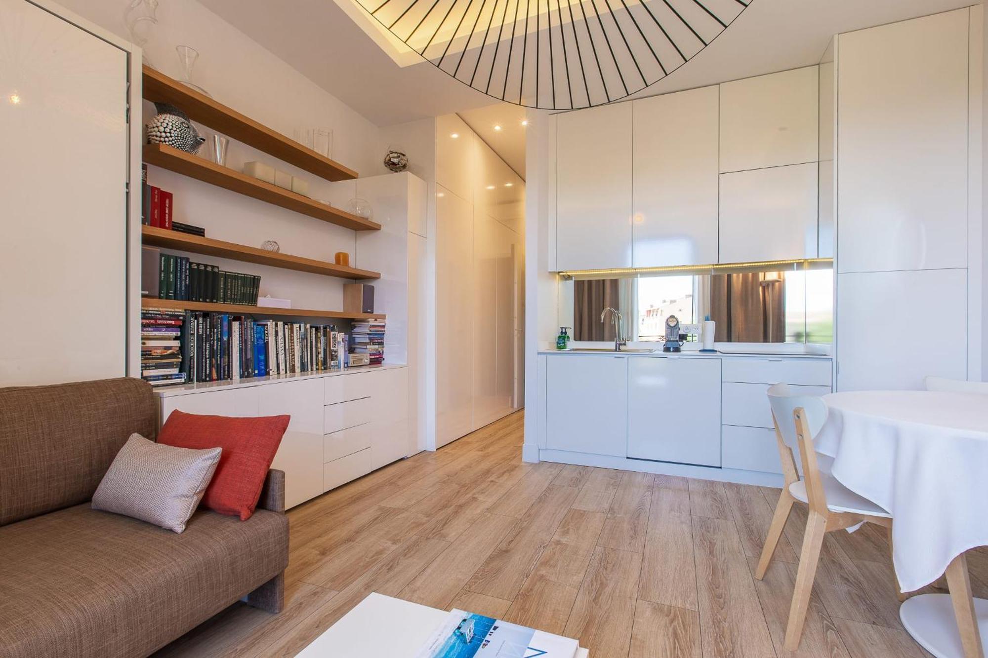 Grand H -f2, Face Vieux- Nice, Terrasse, Ascenseur, Climatisation, Terrace - Center Apartment *