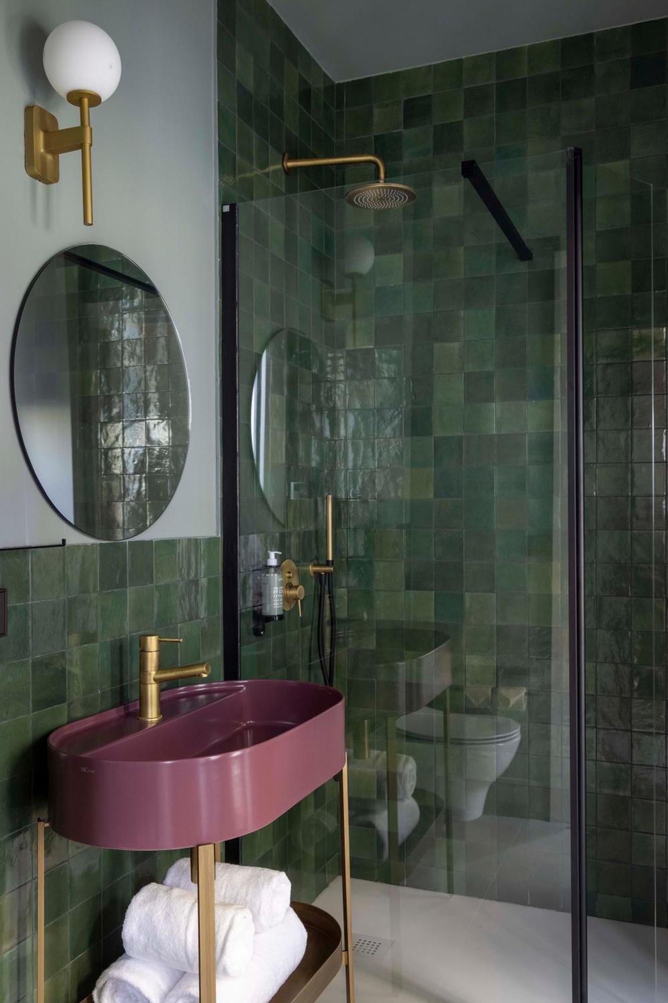 Ikonik Jean Medecin Hotel Nice