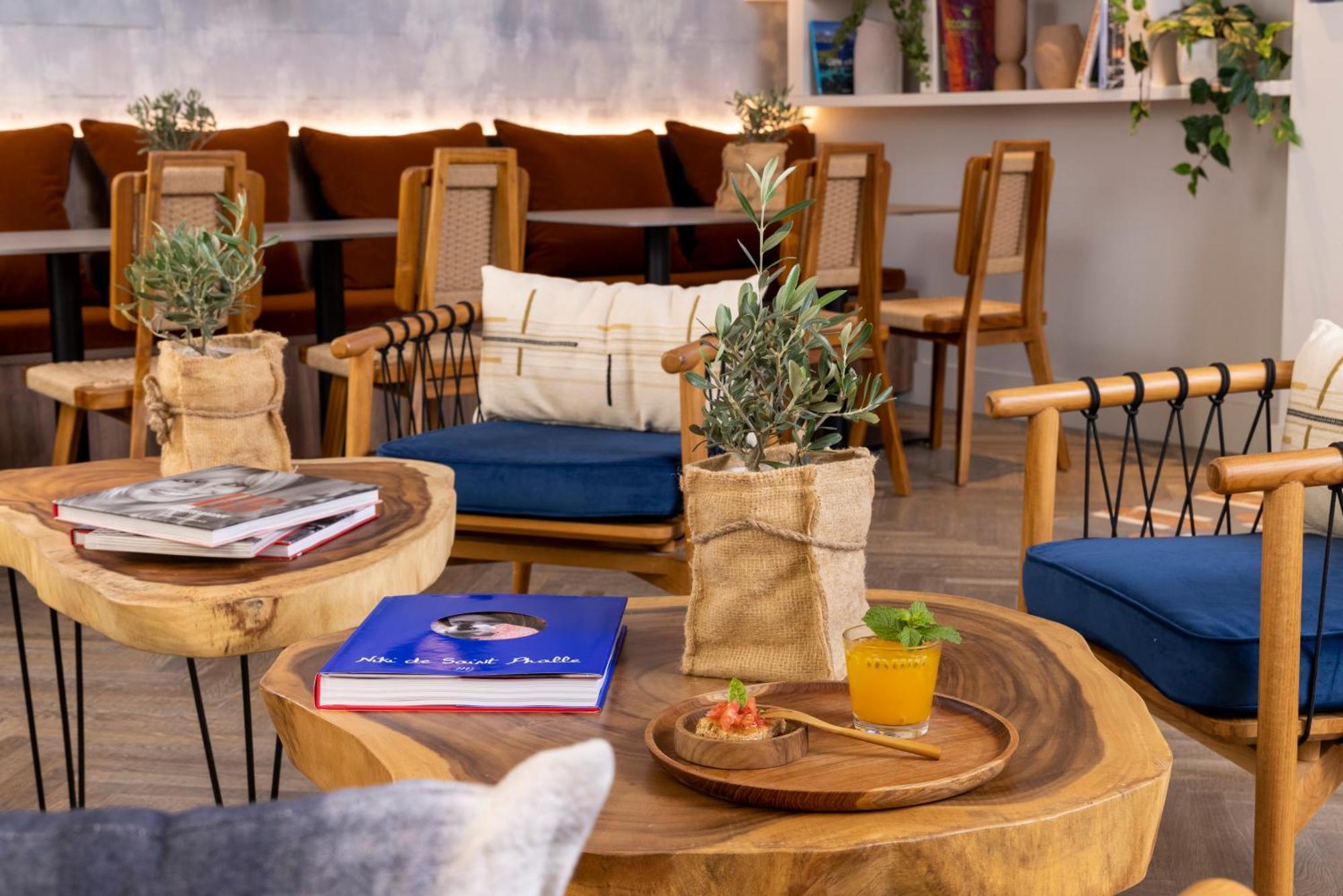 Ikonik Jean Medecin Nice