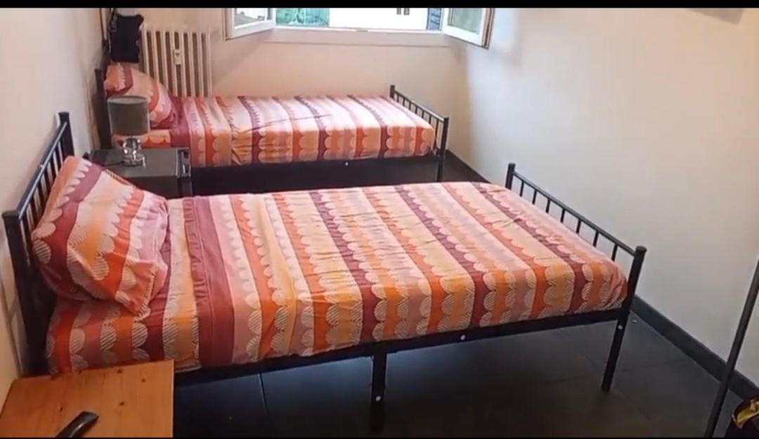 Seaside Tram Haven: Budget-friendly With Kitchen And Views Bed & Breakfast