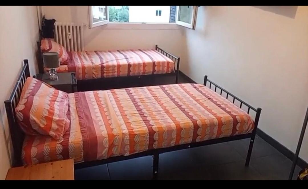 Seaside Tram Haven: Budget-friendly With Kitchen And Views Bed & Breakfast Nice