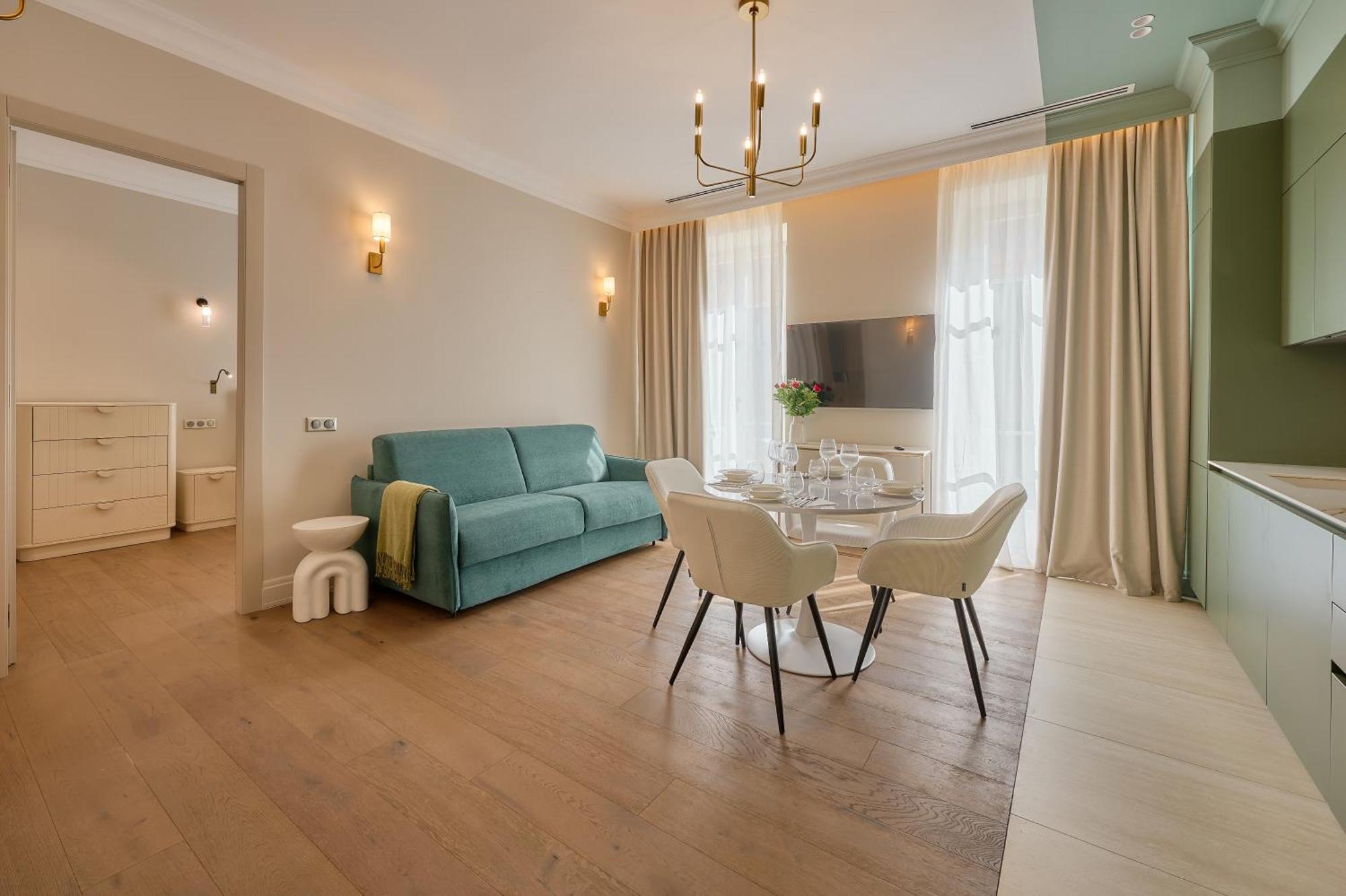 9 Alberti Centre Aparthotel