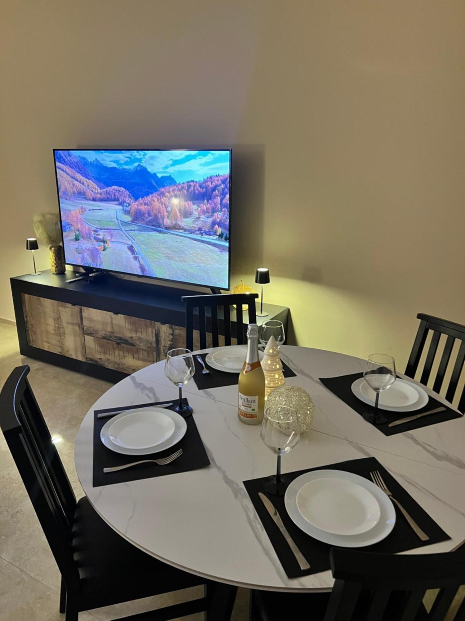 Moderne 3 Pieces Climatise Avec Balcon, A 2 Min * Nice