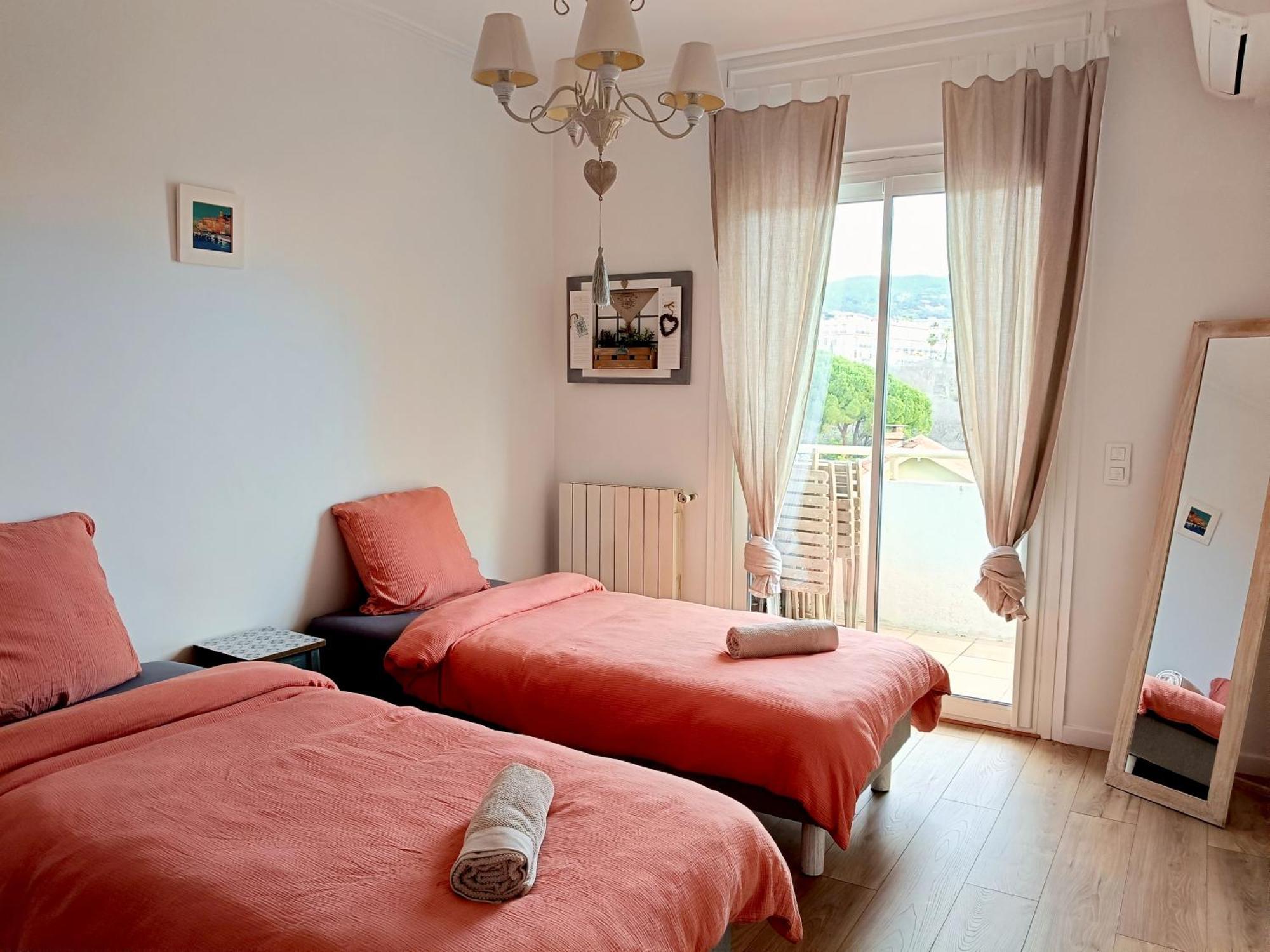 Apartment Stunning 2 Bedroom With Terrace And Sea View, Cimiez Liberation