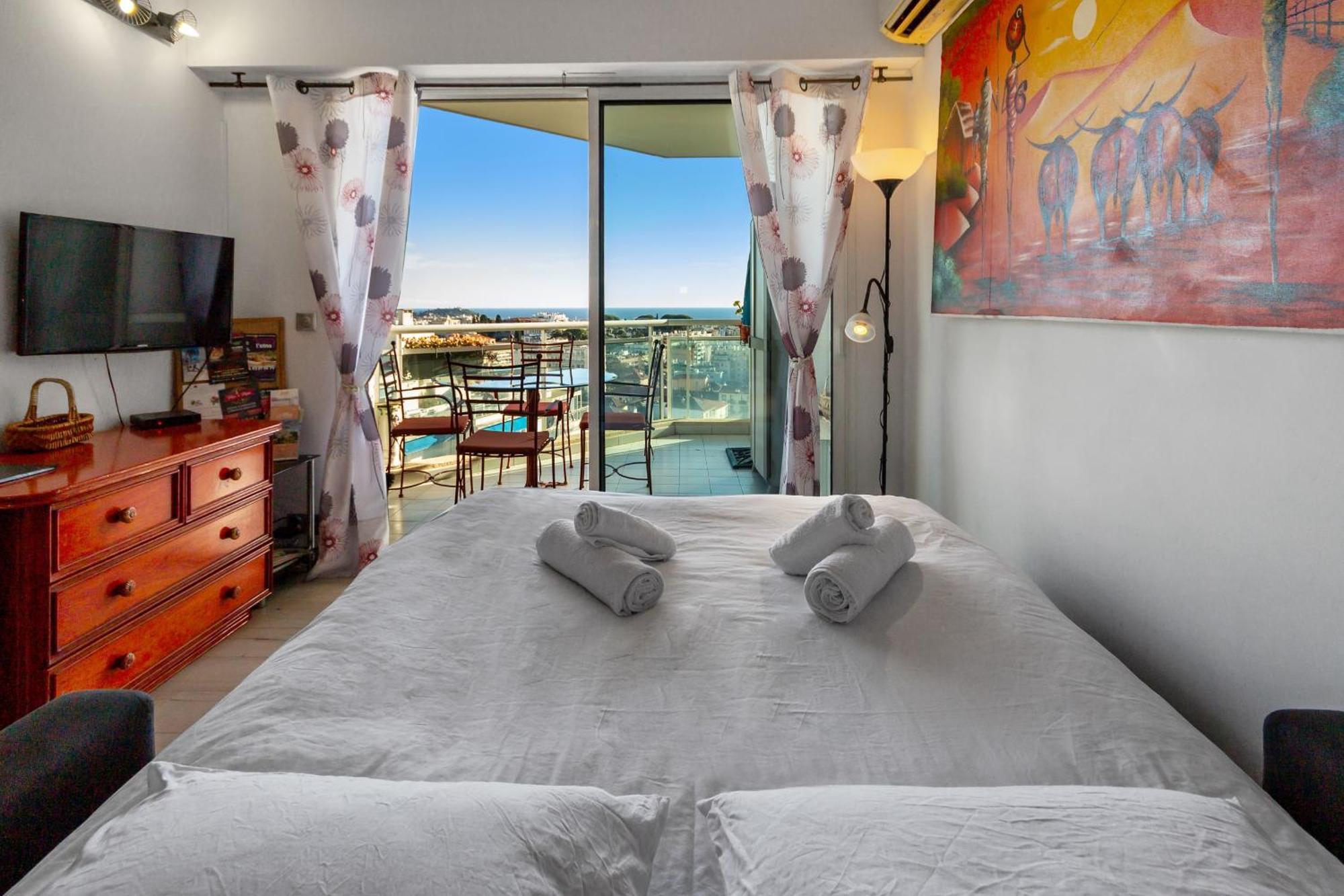 La Coquette - Sea View - Parking - Ac - Pool Apartment Nice