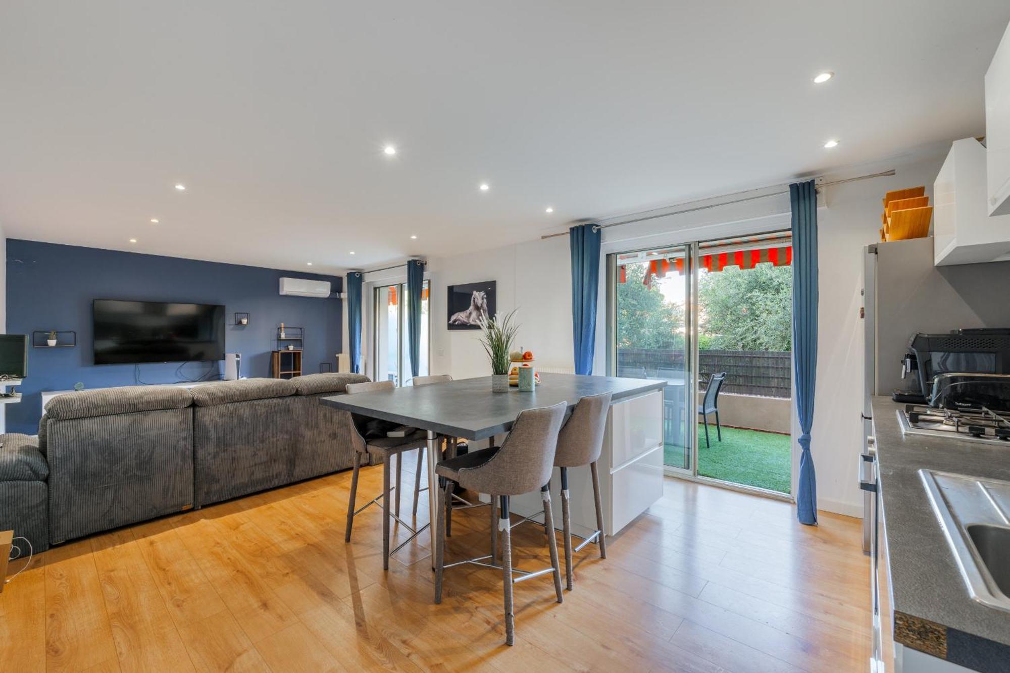 Apartment Grand 2 Pieces Et Belle Terrasse Ensoleillee *