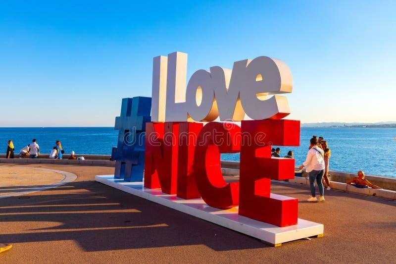 Happy Spacieux En Dernier Etage Avec Balcon A 5 Minutes A Pieds Du Vieux Et De La Quartier Dubouchage *