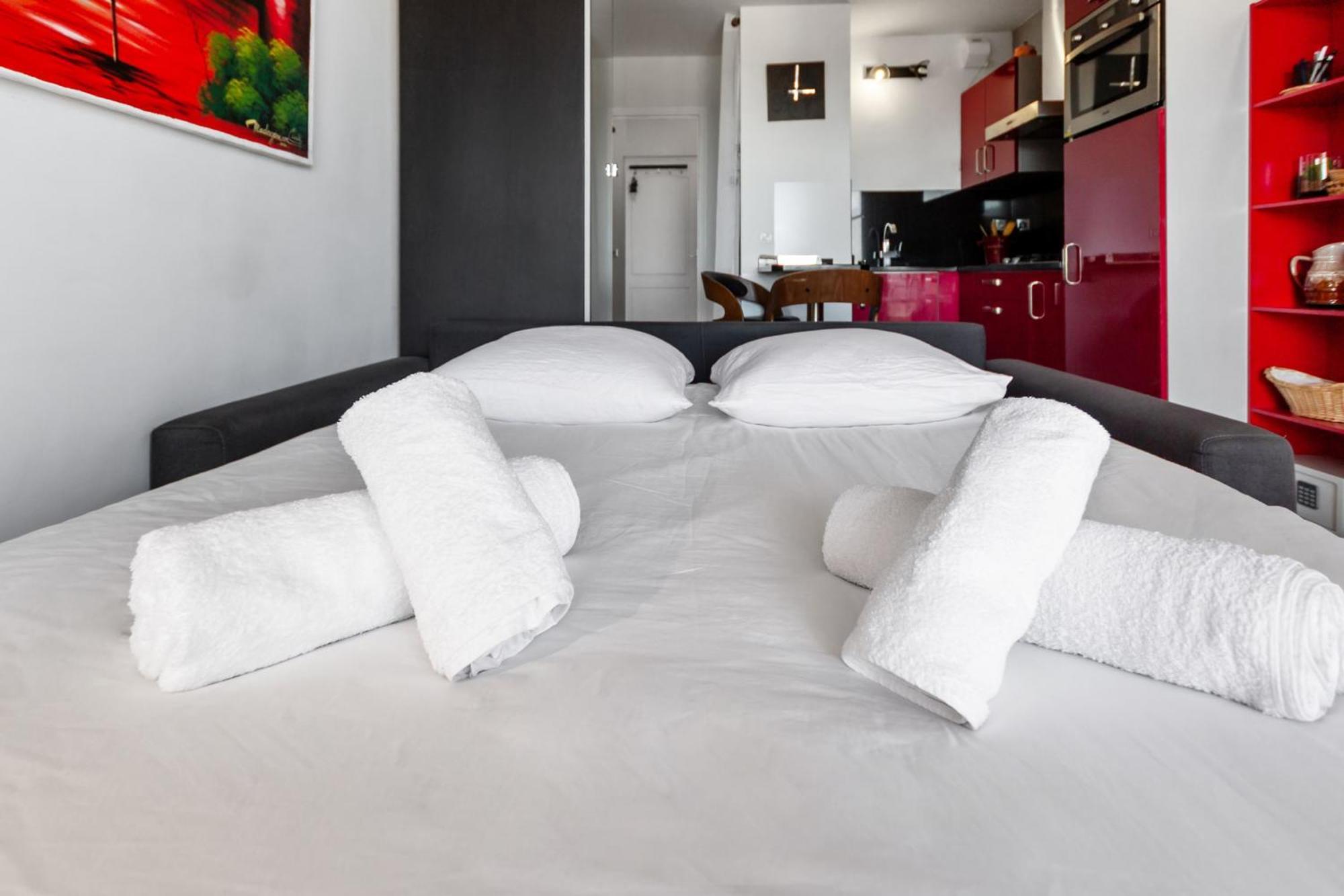 Apartment La Coquette - Sea View - Parking - Ac - Pool