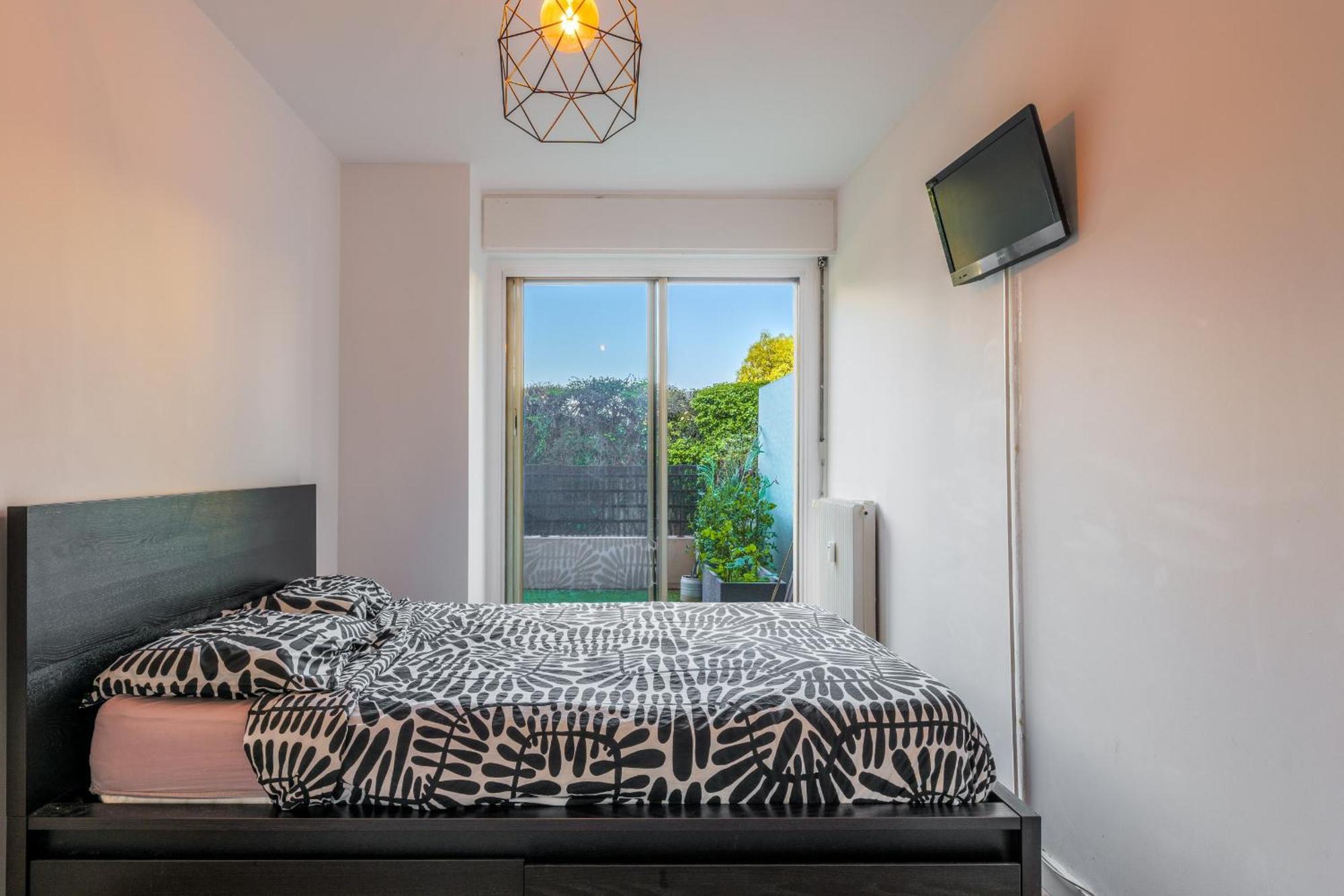 Grand 2 Pieces Et Belle Terrasse Ensoleillee Apartment