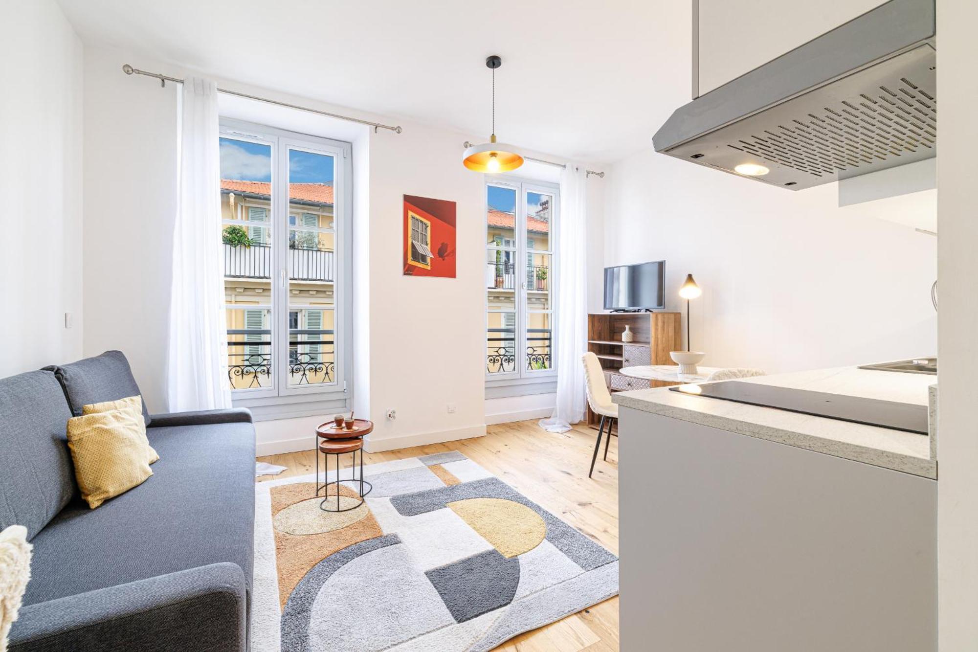 Charming Center 406 Apartment *