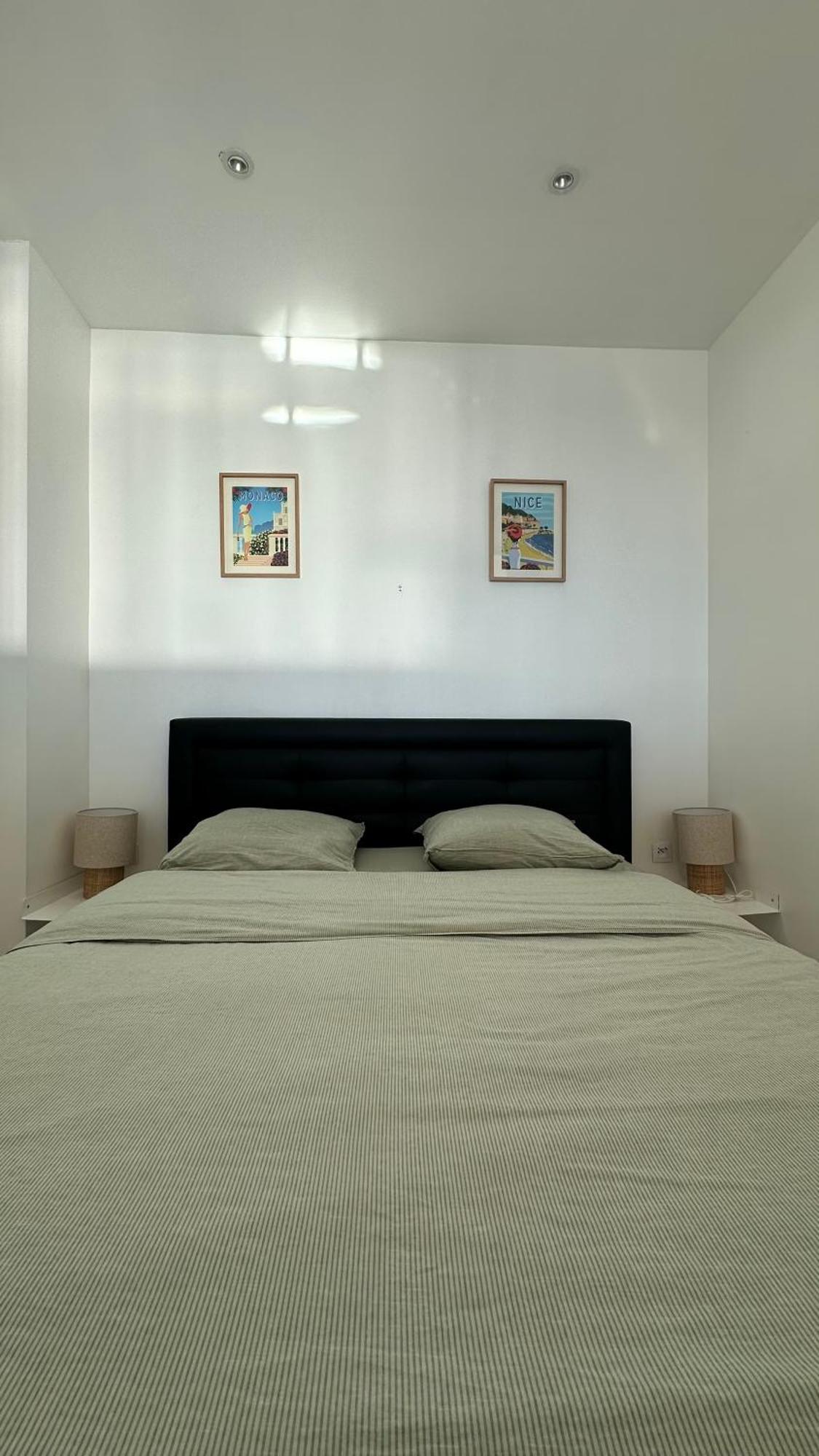 Apartment Carre D Or Face A La