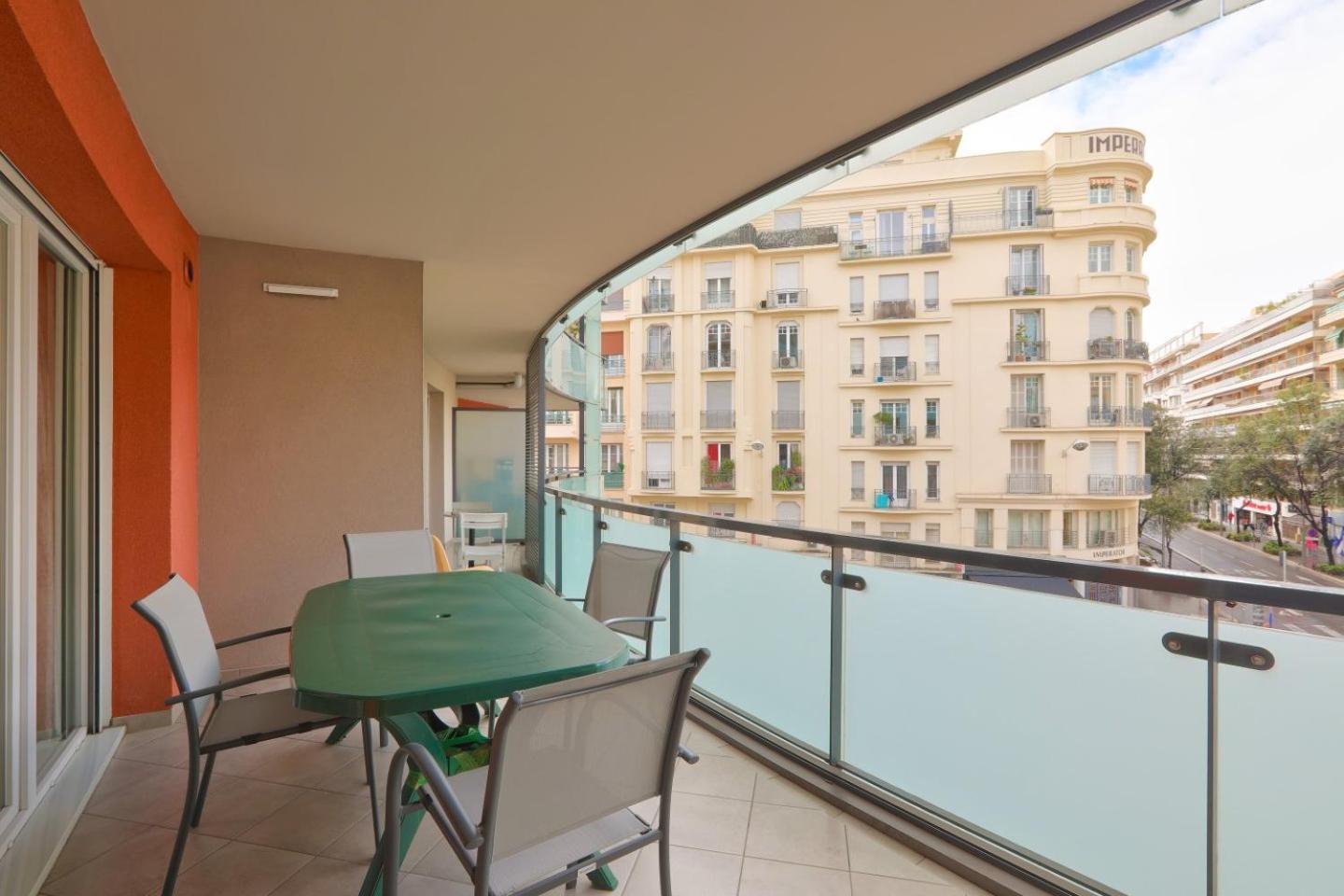 Apartment Charming In