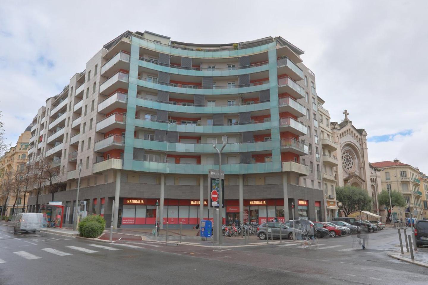 Charming In Apartment Nice