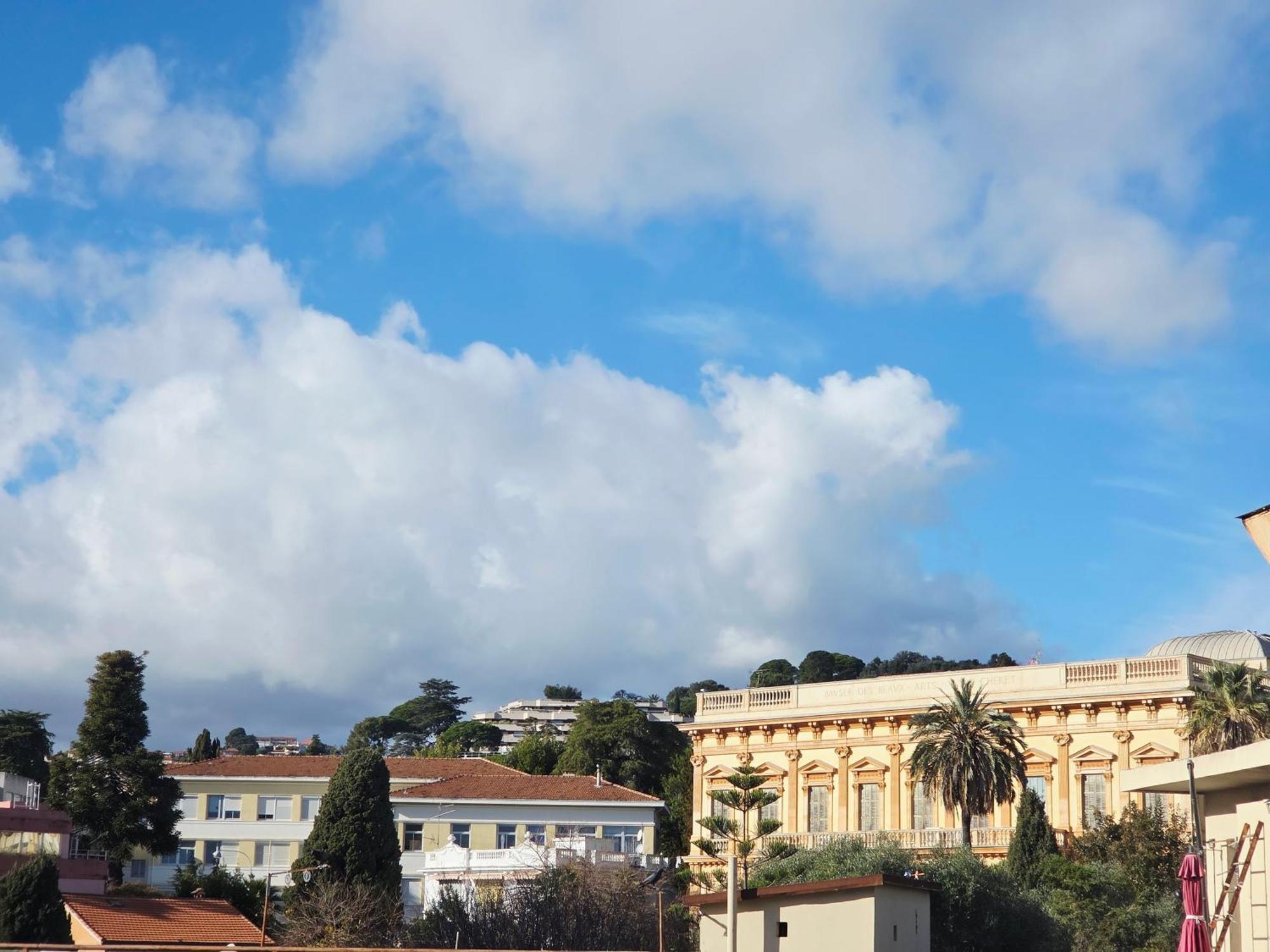 Renoir Seaside Apartment Nice