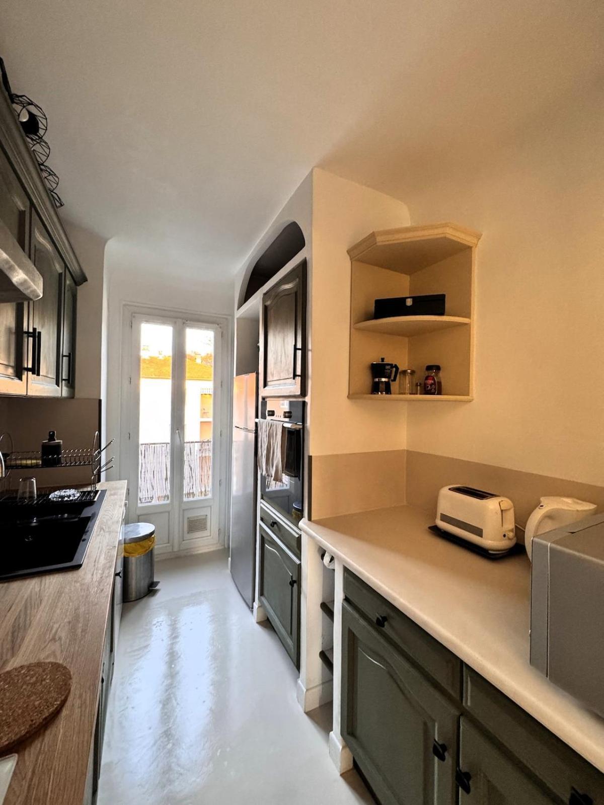 Apartment Spacieux/paisible 5 Pieces En Plein Coeur De *