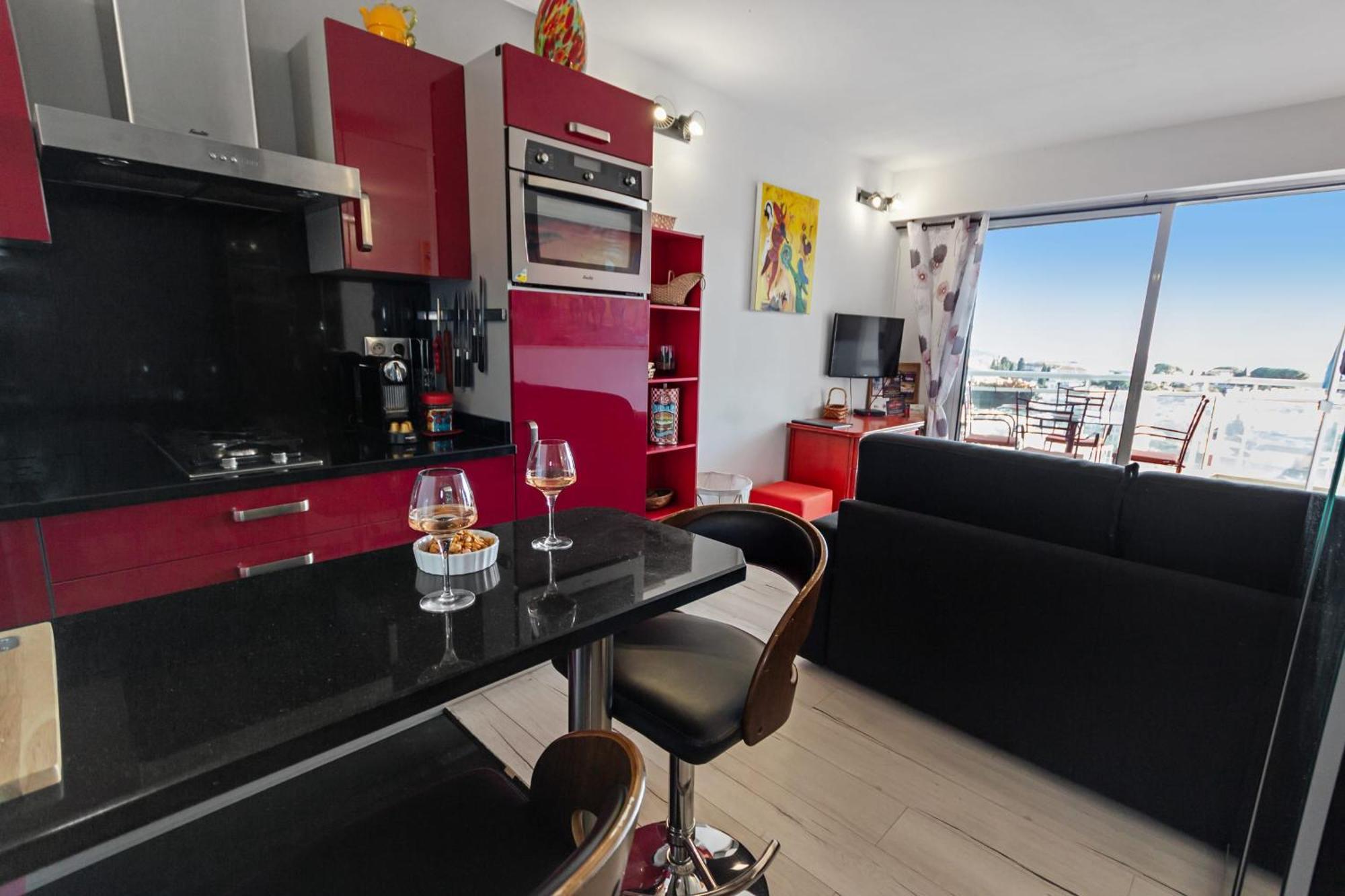 Apartment La Coquette - Sea View - Parking - Ac - Pool *