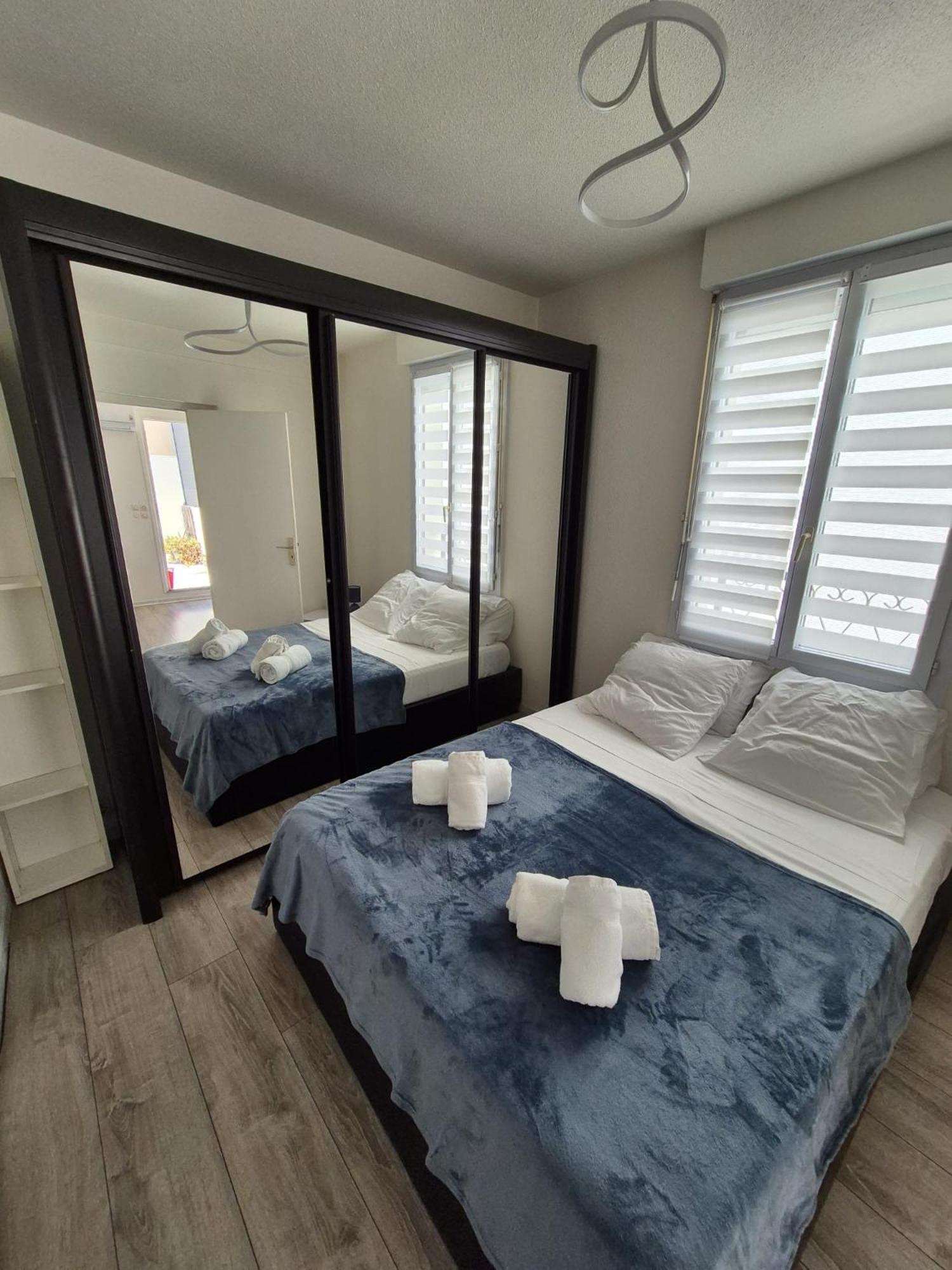 Apartment Plein Centre Climatise Et Spacieux Avec Grande Terrasse Sur Le Toit A Nice