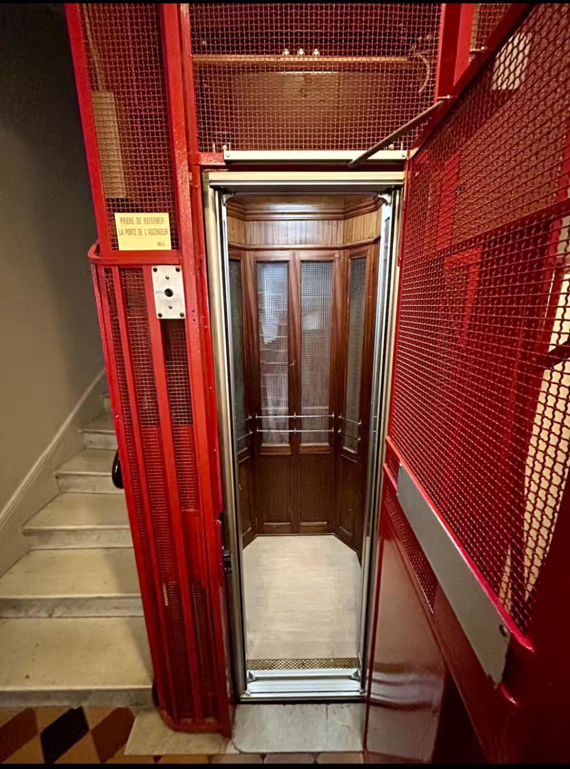 Sweet 1 Ou Sweet 2 Reservez Sweet 1 Ou Sweet 2 Ou Bien Les Deux *