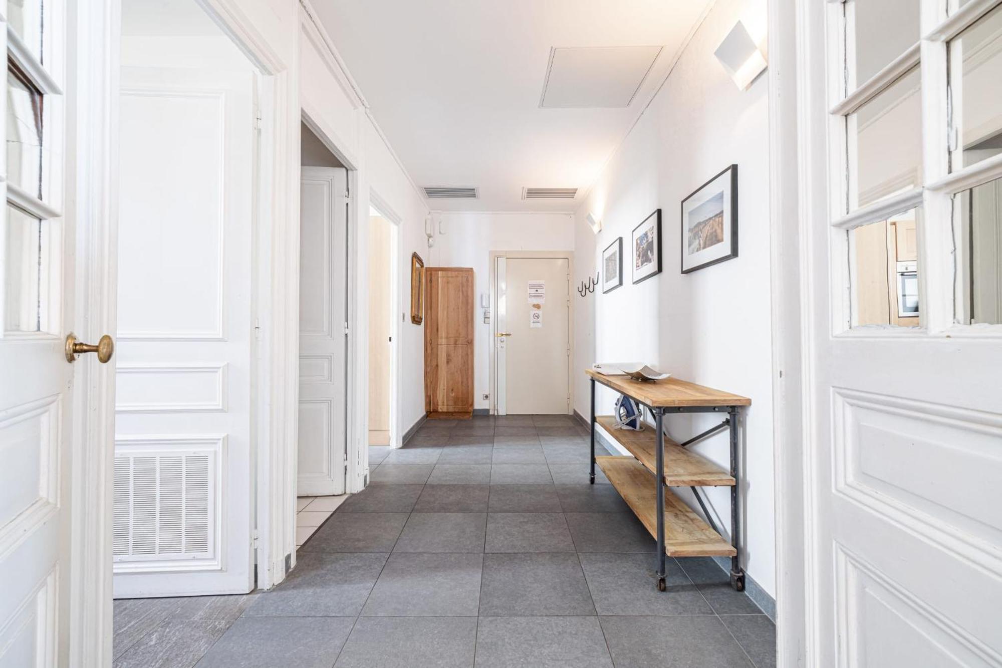 My Casa - Etats Unis 892 - Spacious Flat On Sea Front W Ac