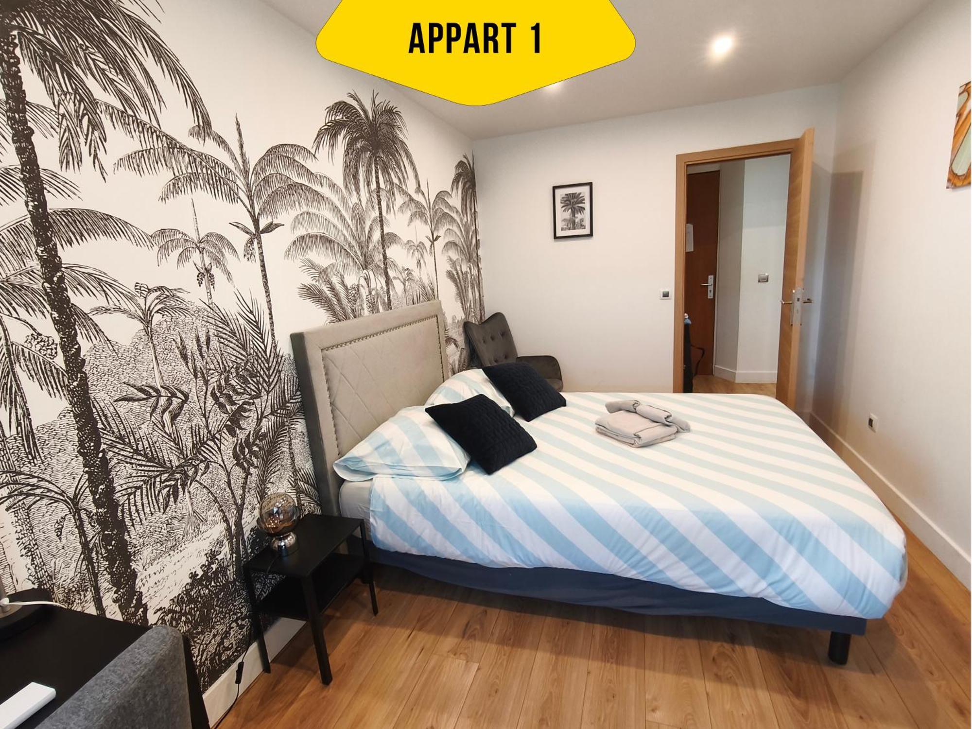 Casa Reine Jeanne- Ideal Groups & Family -central Near Train Station - Parking - New&confort-ac *