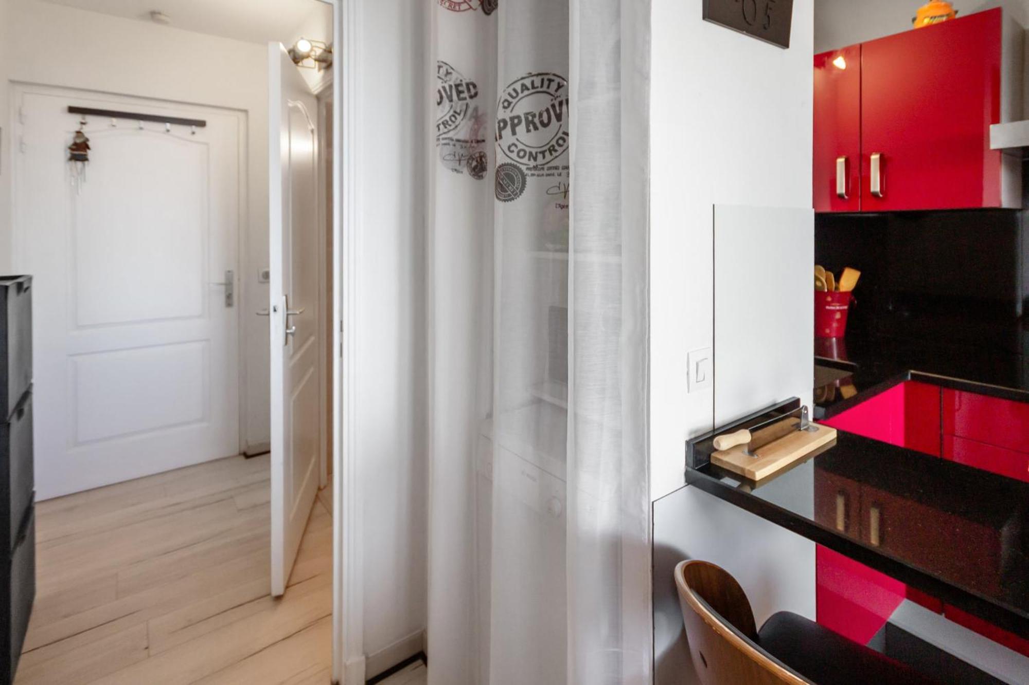 Apartment La Coquette - Sea View - Parking - Ac - Pool