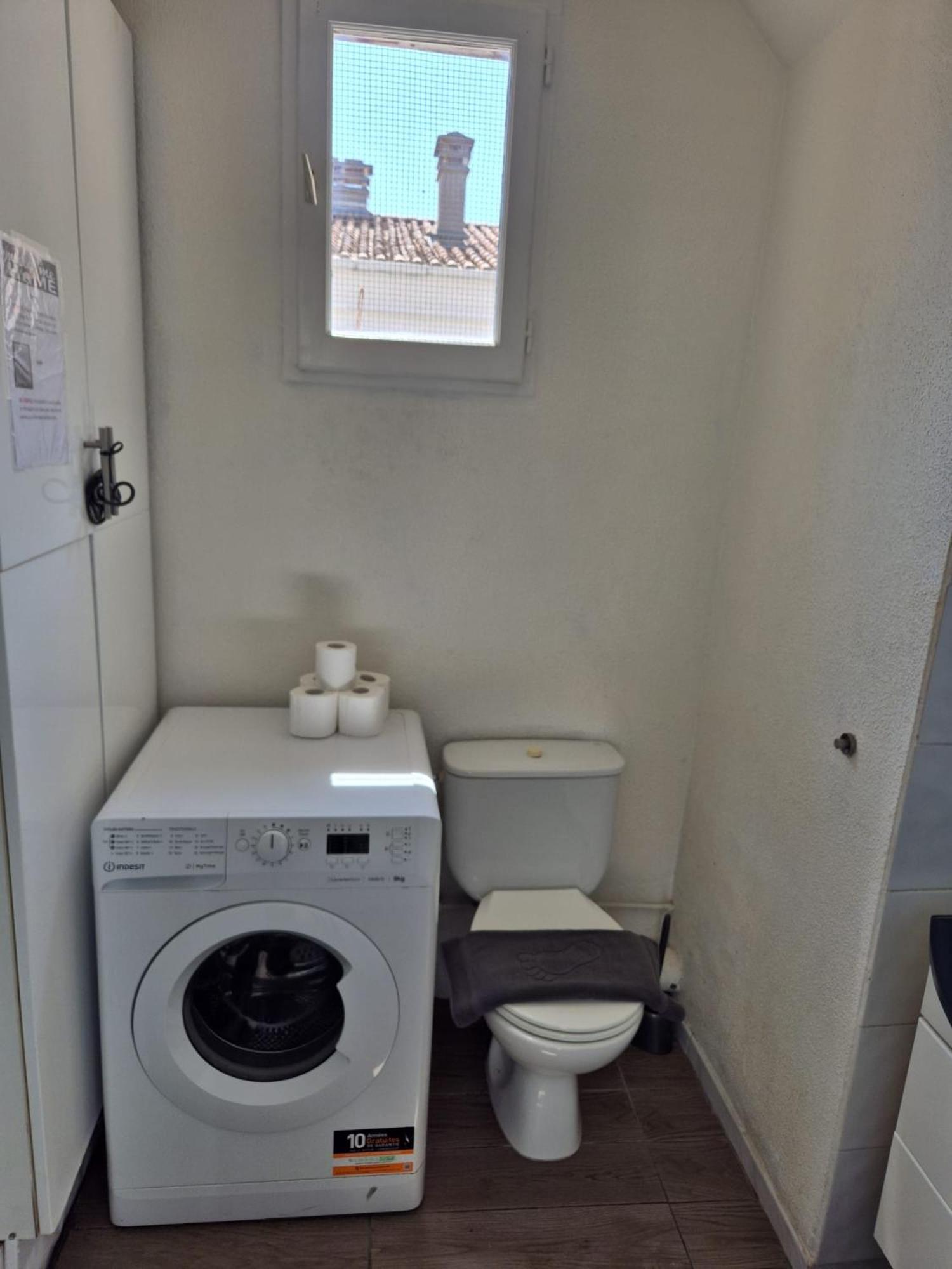 Apartment Plein Centre Climatise Et Spacieux Avec Grande Terrasse Sur Le Toit A Nice