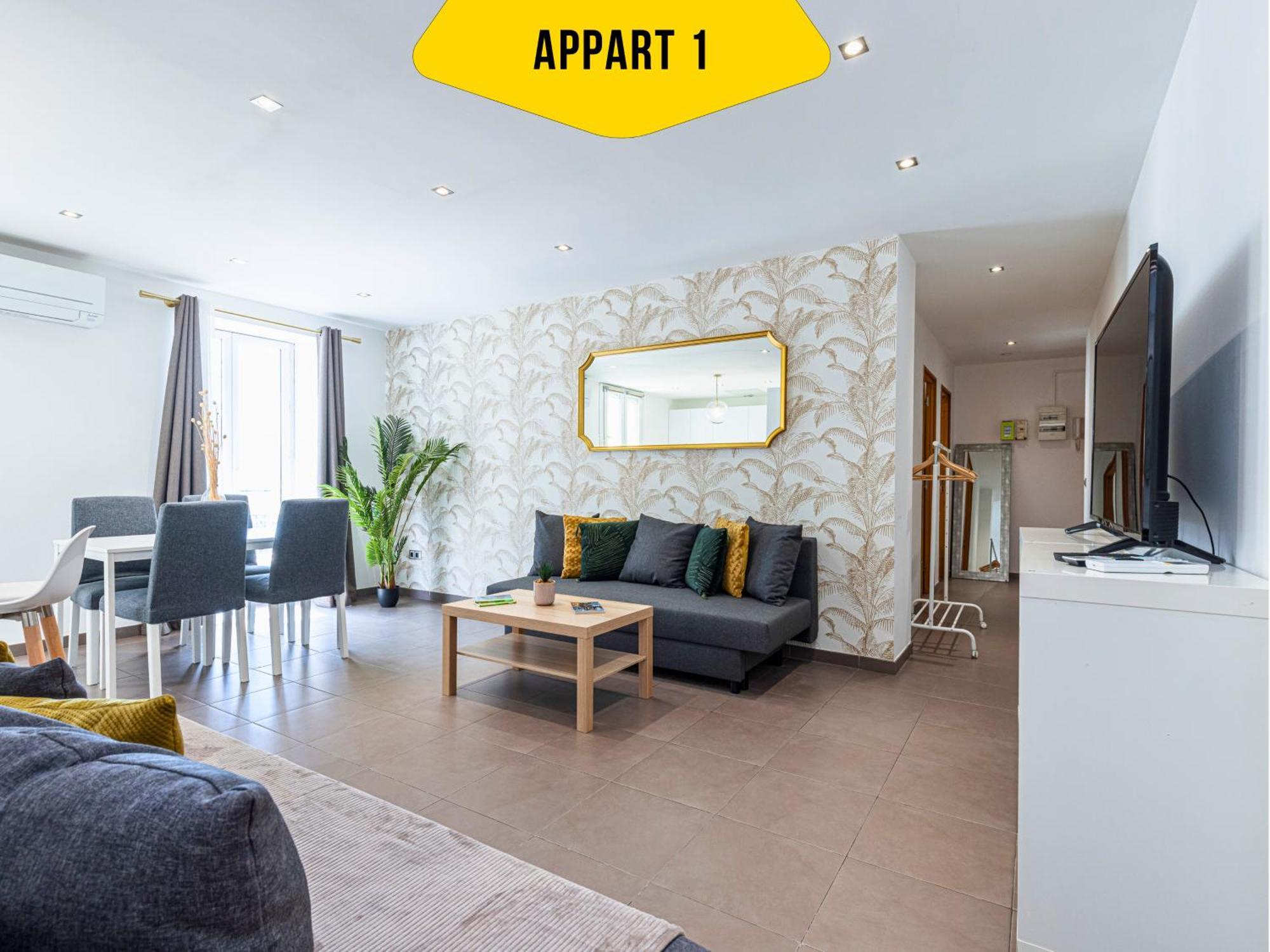 Casa Reine Jeanne- Ideal Groups & Family -central Near Train Station - Parking - New&confort-ac