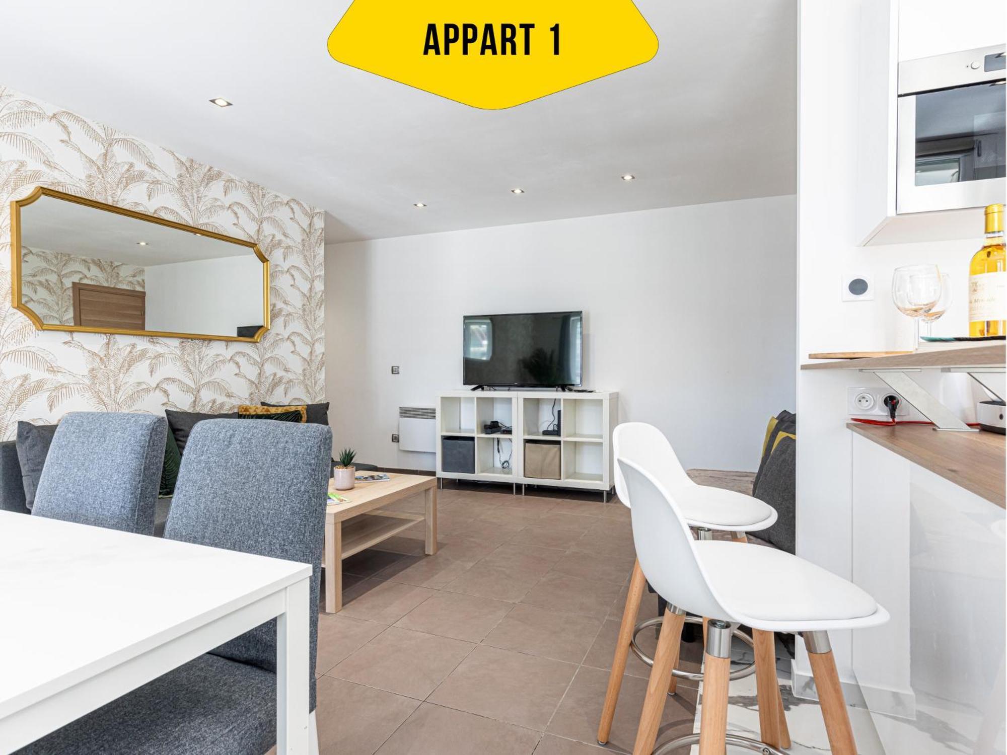 Casa Reine Jeanne- Ideal Groups & Family -central Near Train Station - Parking - New&confort-ac *
