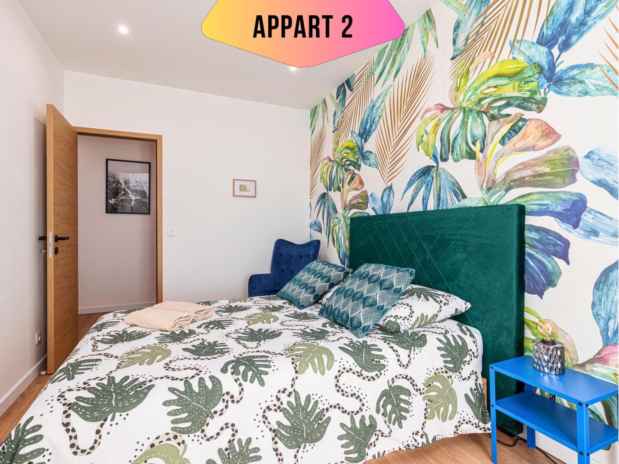 Apartment Casa Reine Jeanne- Ideal Groups & Family -central Near Train Station - Parking - New&confort-ac *