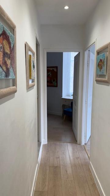 2 Bedrooms In Central Location On The Famous Place Massena *