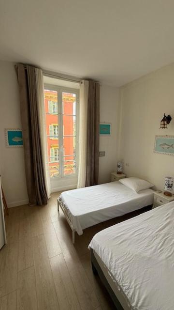 2 Bedrooms In Central Location On The Famous Place Massena Apartment