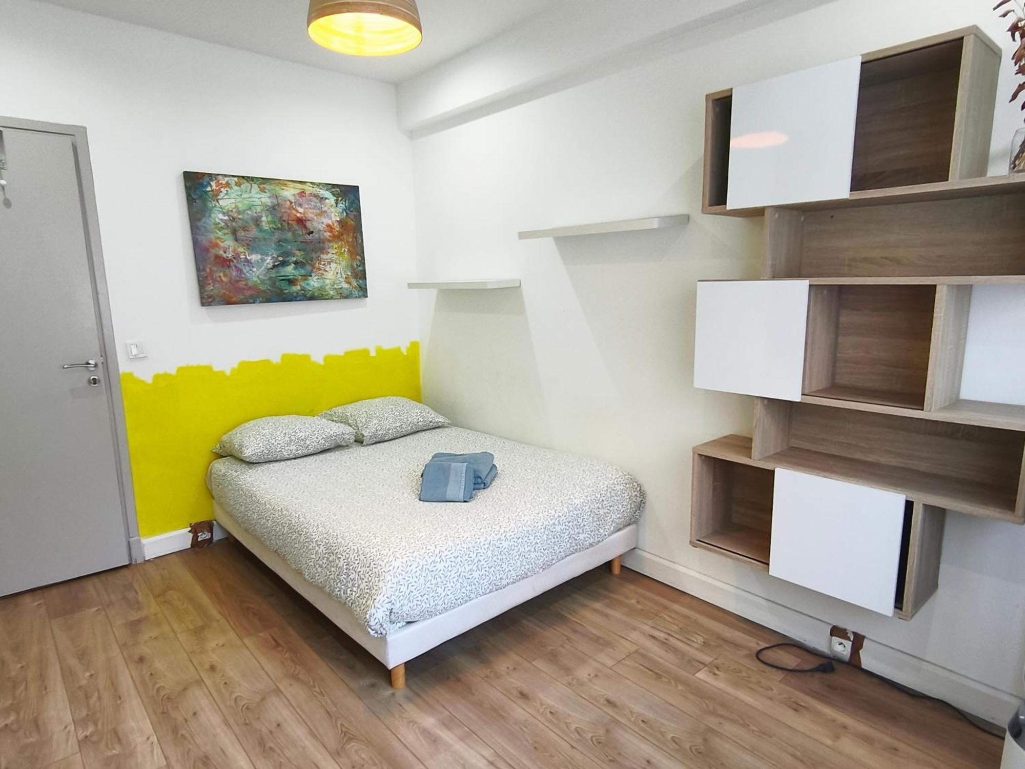 Apartment Le Miollis - Et Confort - Wifi- Pres Tansports En Commun Et Commerces