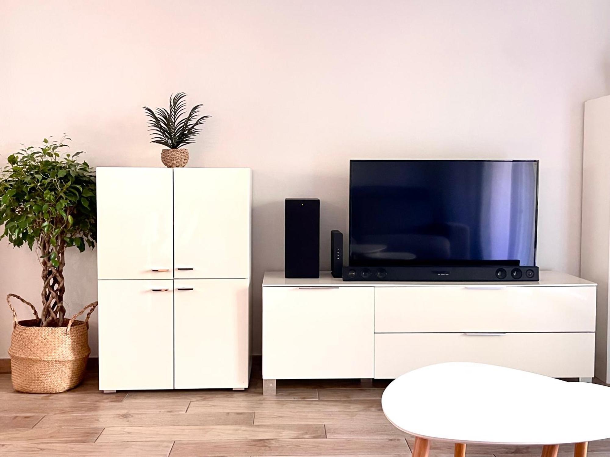 Peaceful In With Terrace, Parking Apartment Nice