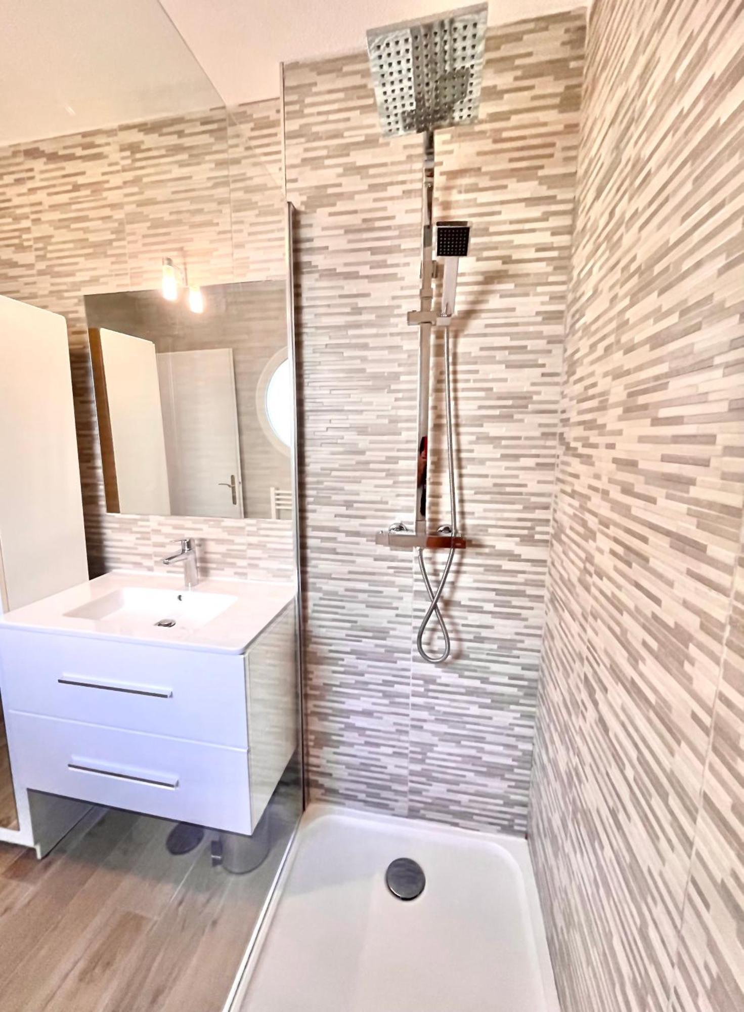 Peaceful In With Terrace, Parking Apartment