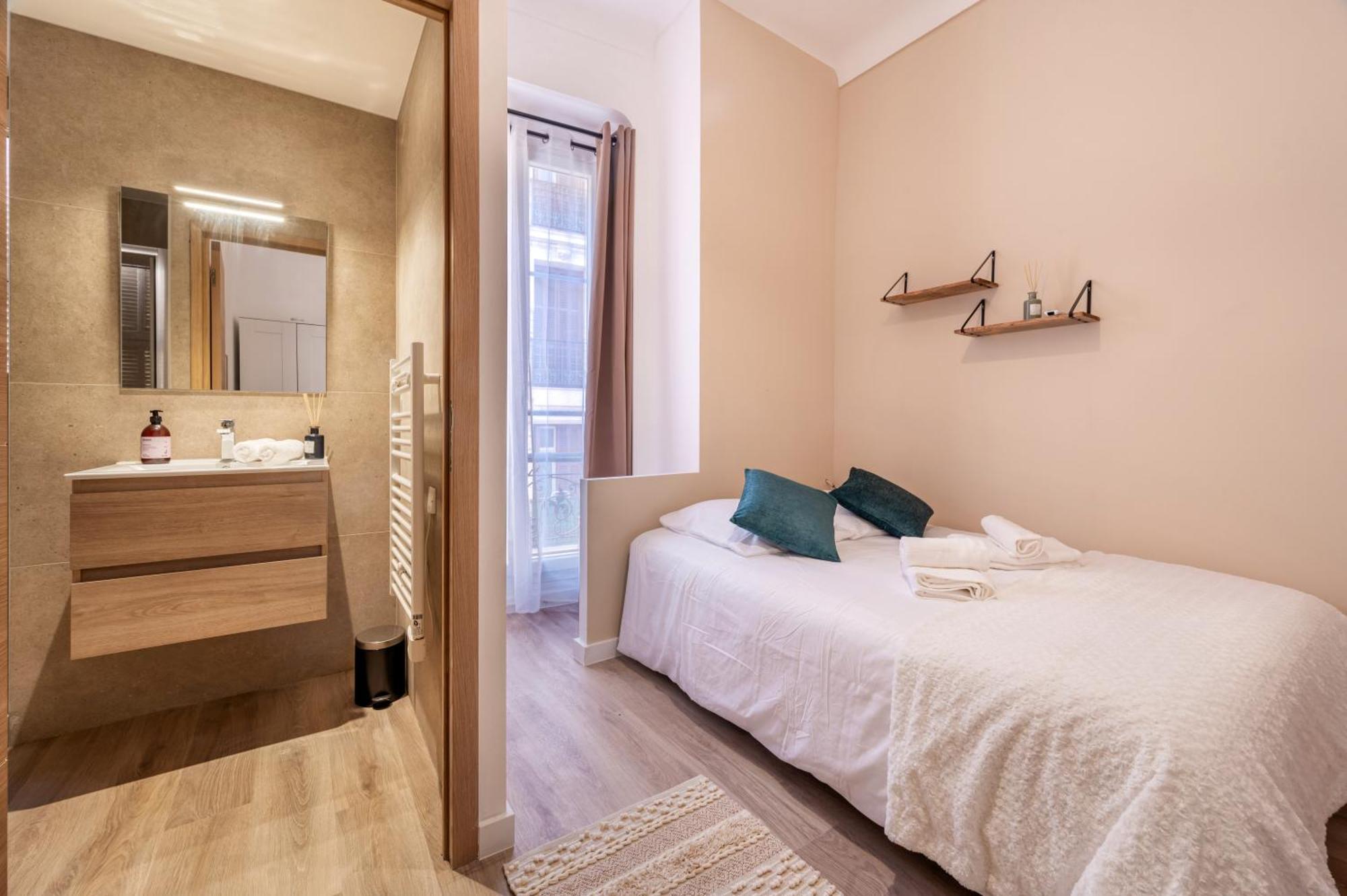 Bed & Breakfast 4 La Nissa Bella Nice