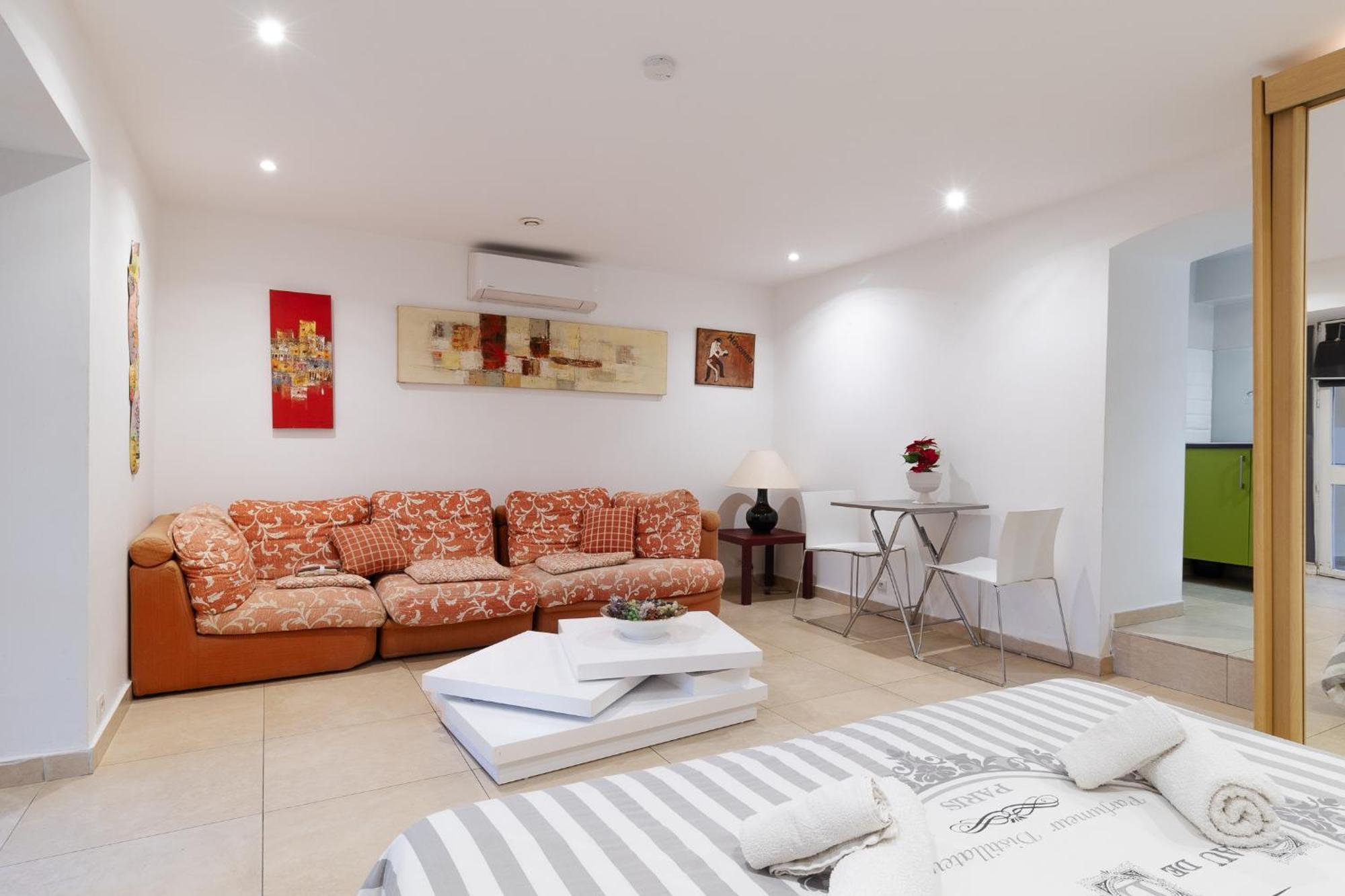 Independant En Calme, Jardins Et Piscine A 5 Min De La Nice