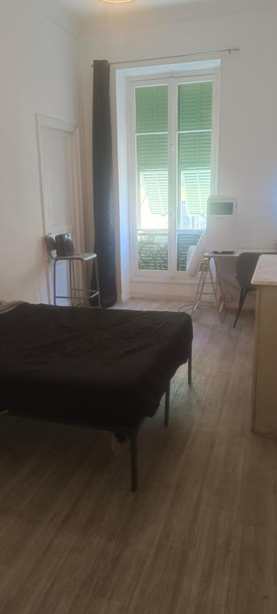 Plein Centre Magnifique Double Climatisee *