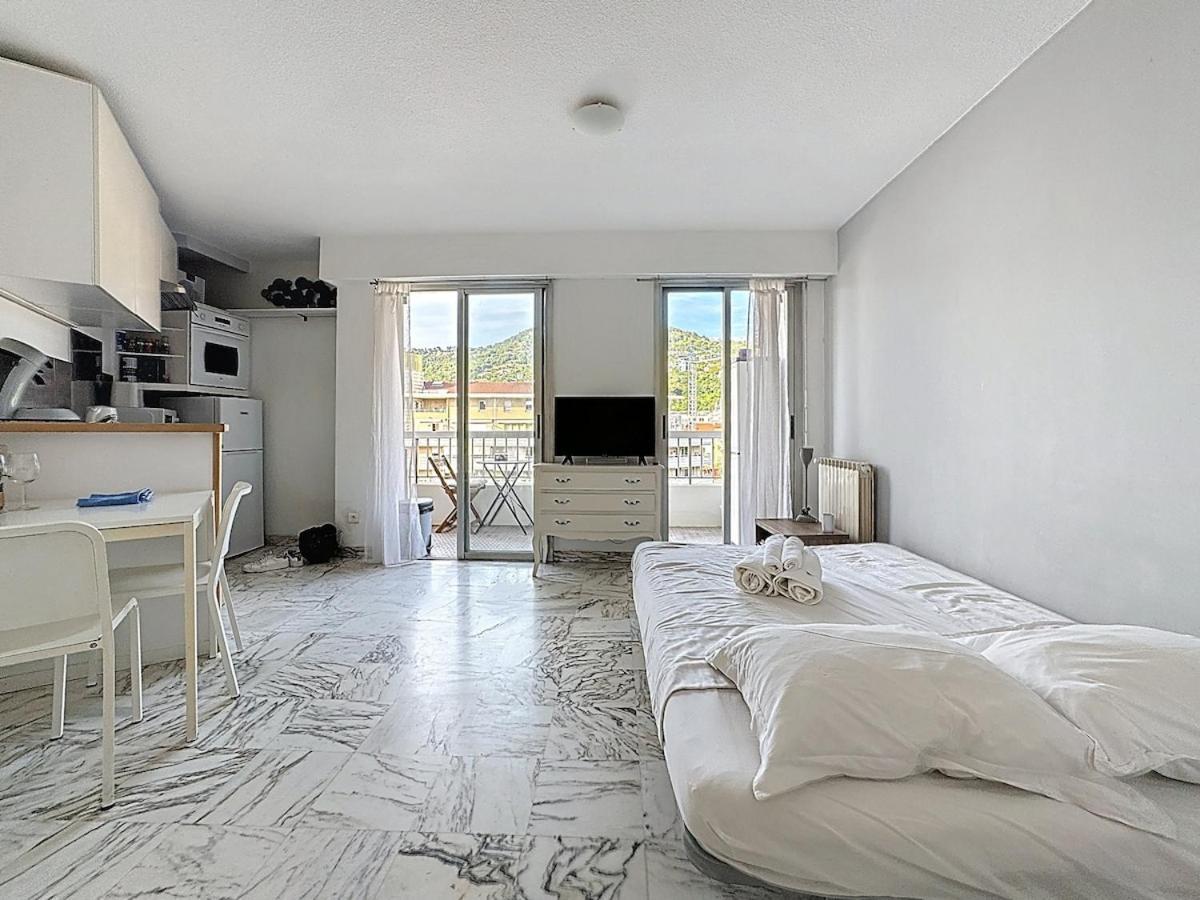 Evasion Nicoise A 12 Min Du Port Vue & Confort Apartment *