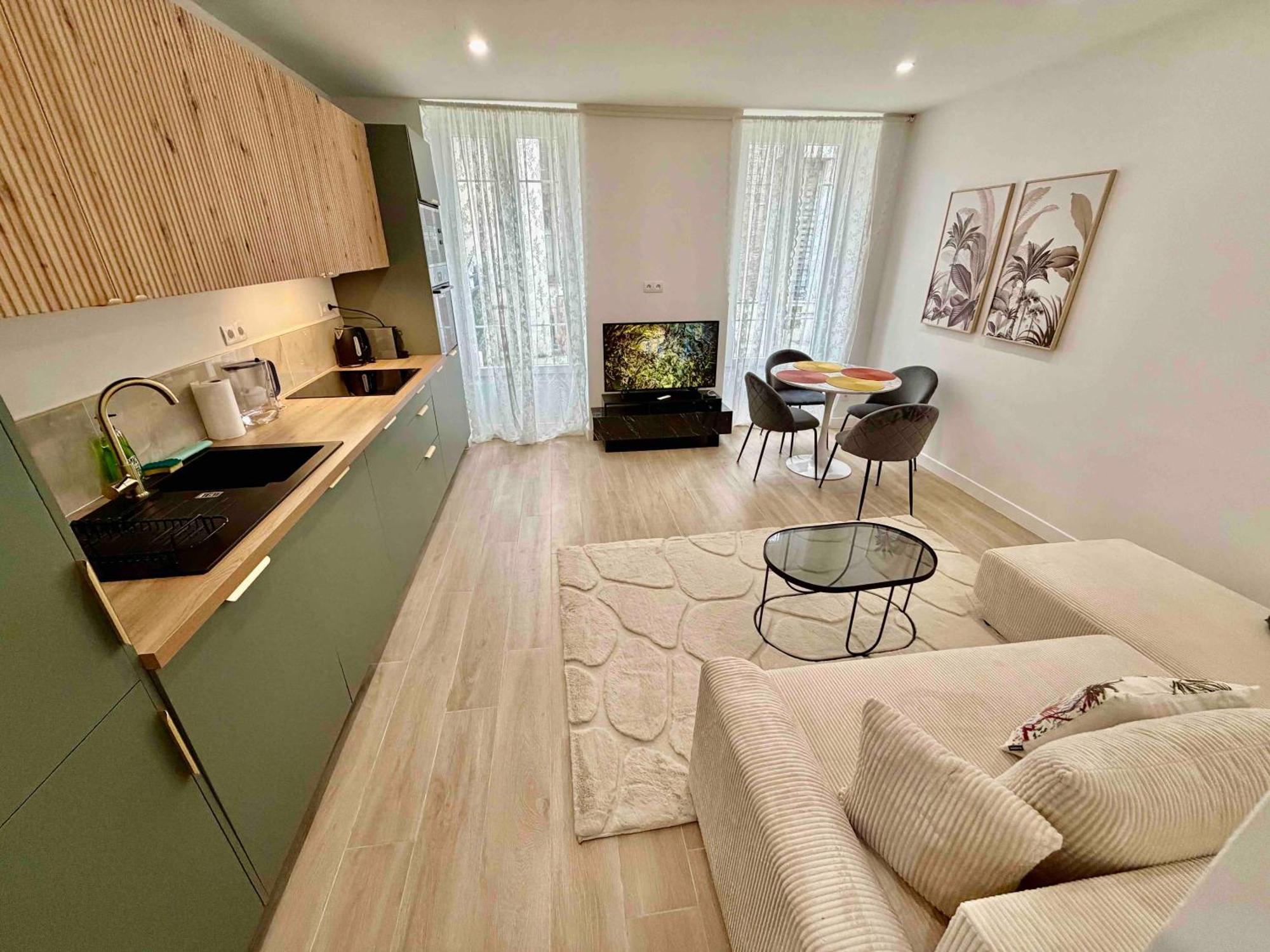 Nikaia - 2br Close To Everything Apartment *