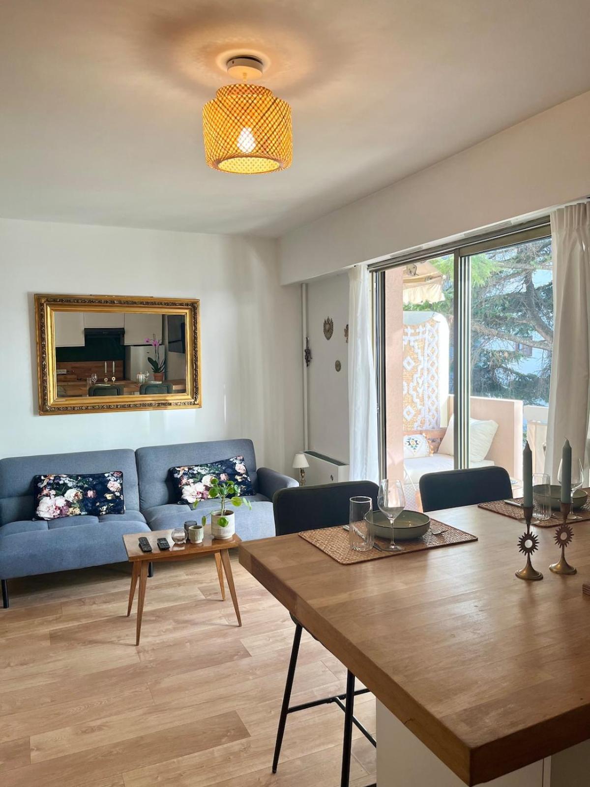 Charming 2 With Balcony Apartment Nice